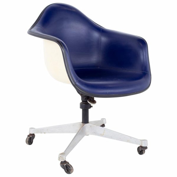 eames mid century purple fiberglass shell chair
