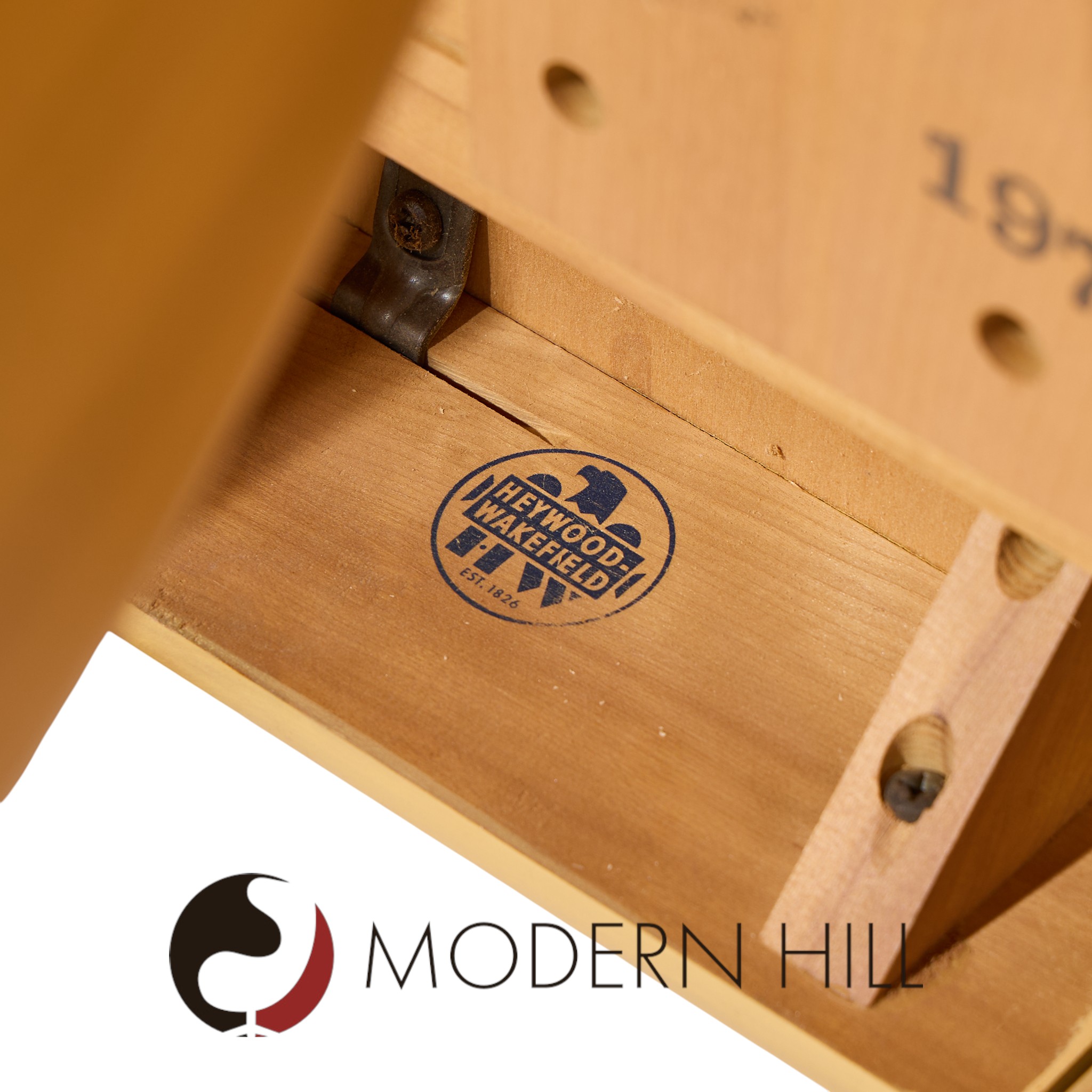 Heywood Wakefield Mid Century Wheat Wishbone Dining Table with 2 Leaves