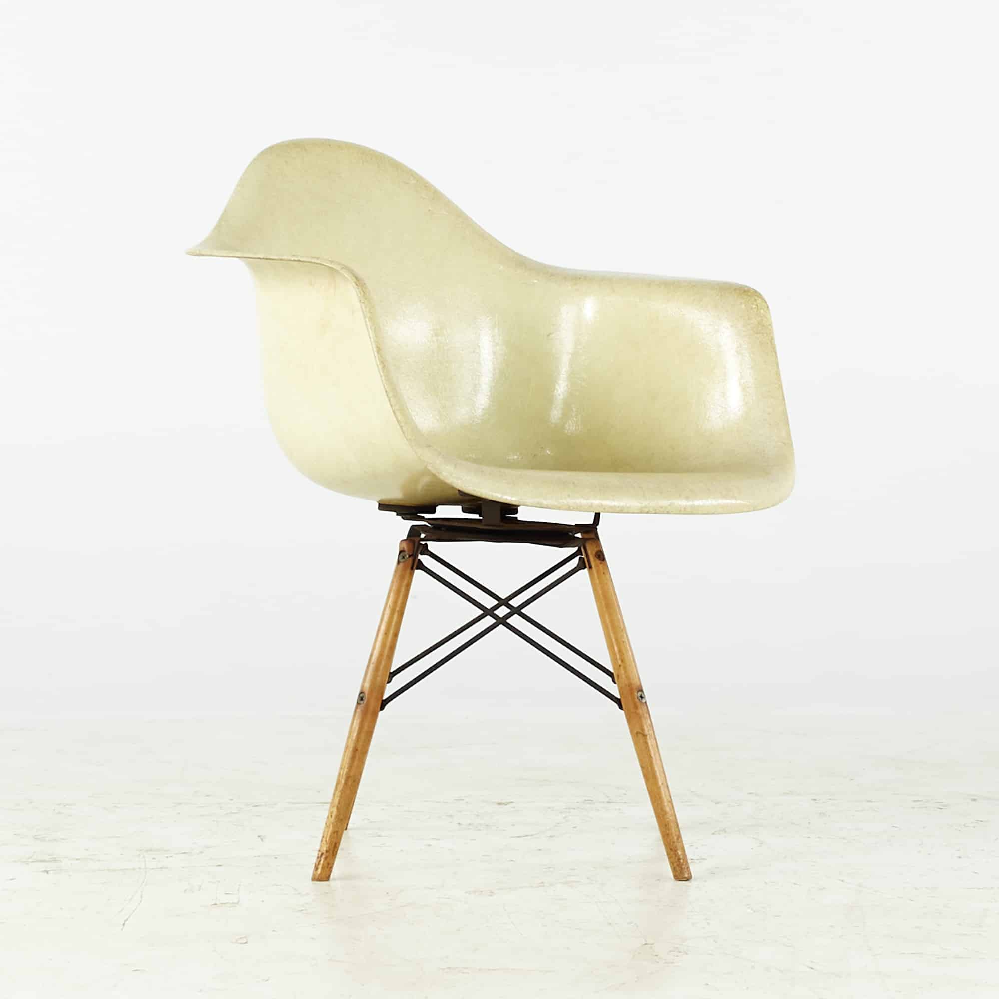 Modern Furniture - Herman Miller