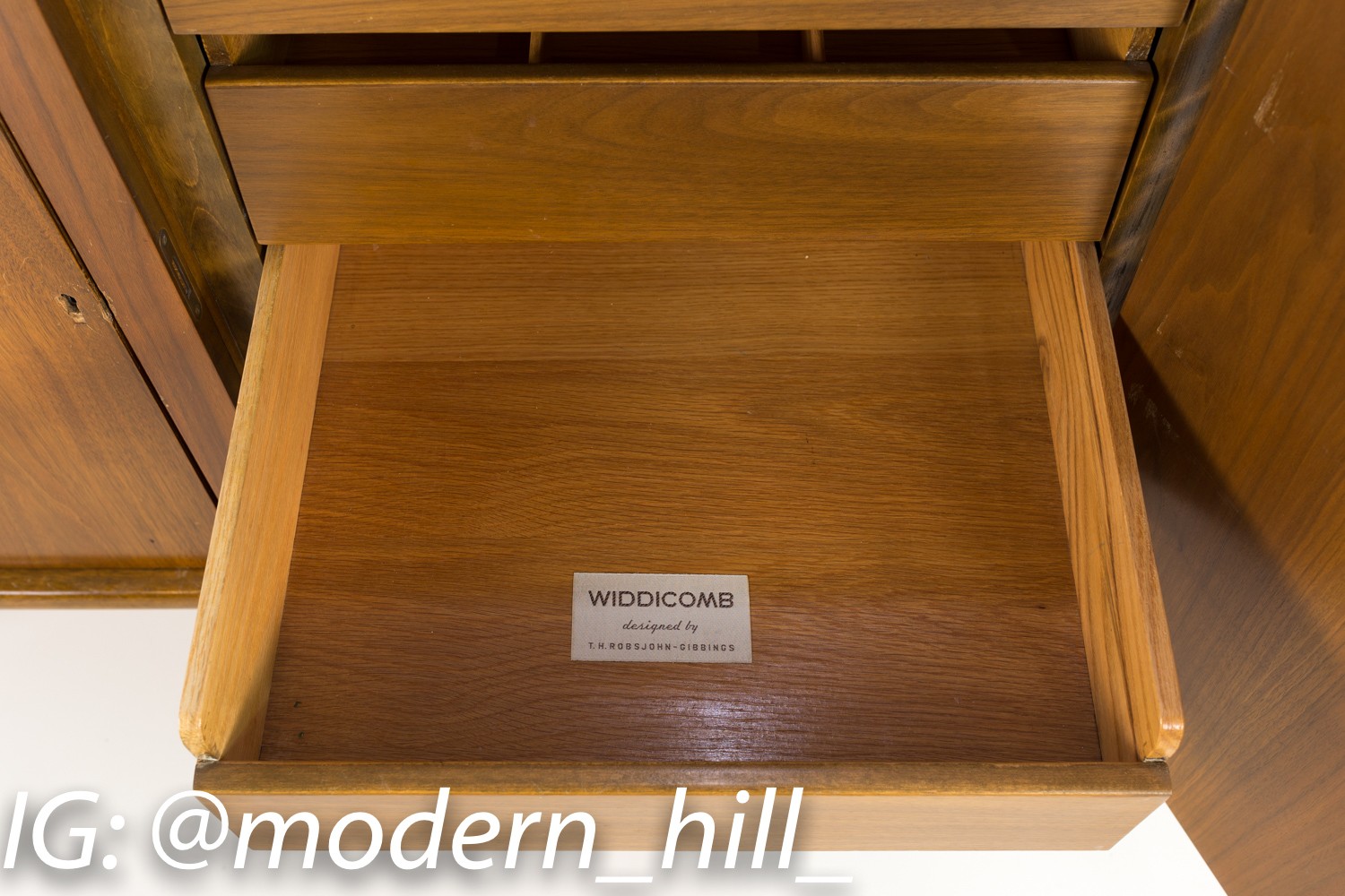 Th Robsjohn-gibbings for Widdicomb Chinoiserie Mid Century Modern Sideboard Credenza
