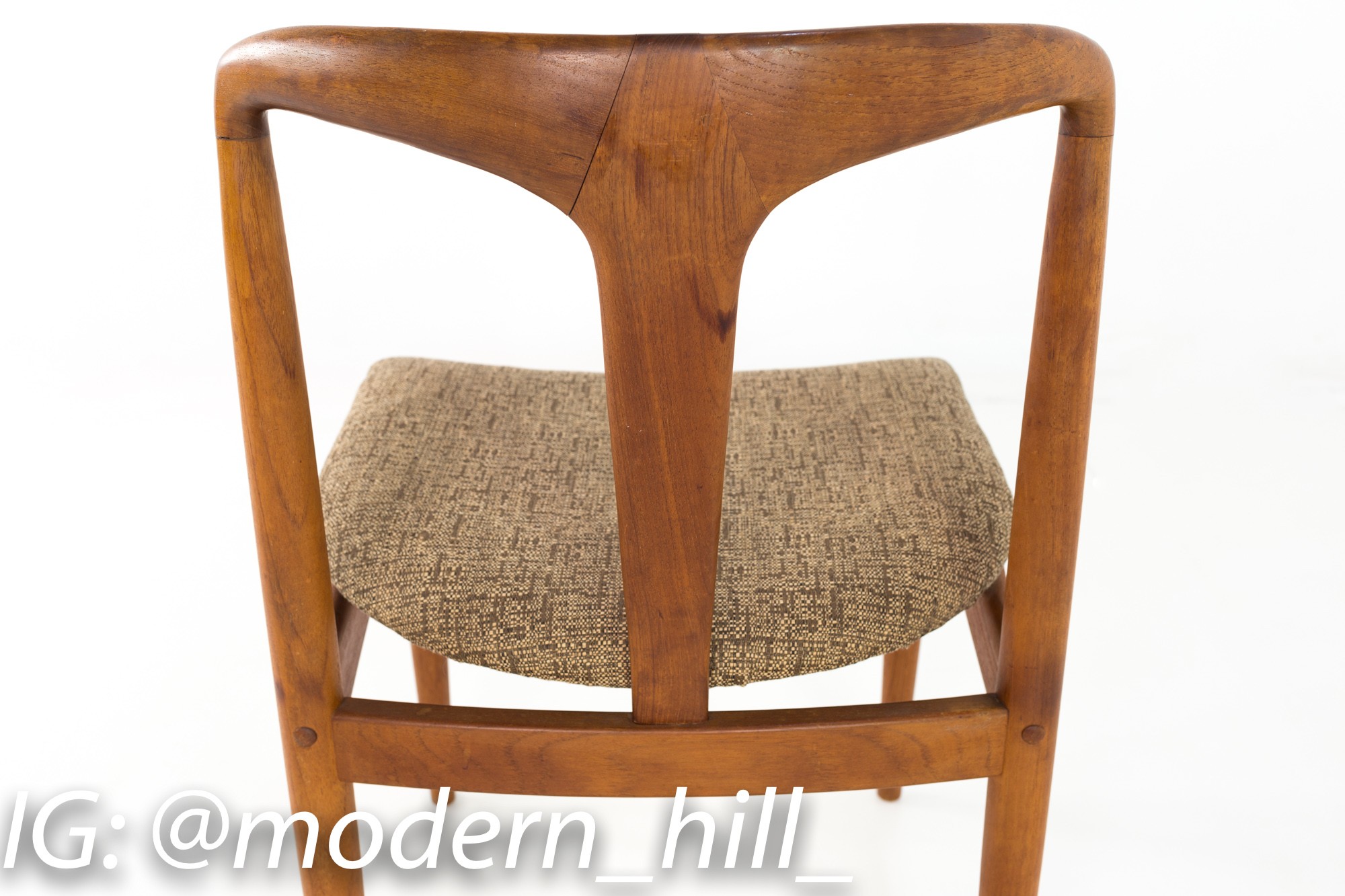 Images | Mid Century Modern Furniture - Mid Century Furniture Chicago Johannes Andersen Juliane Style Mid Century Teak Dining Chairs - Set of 6