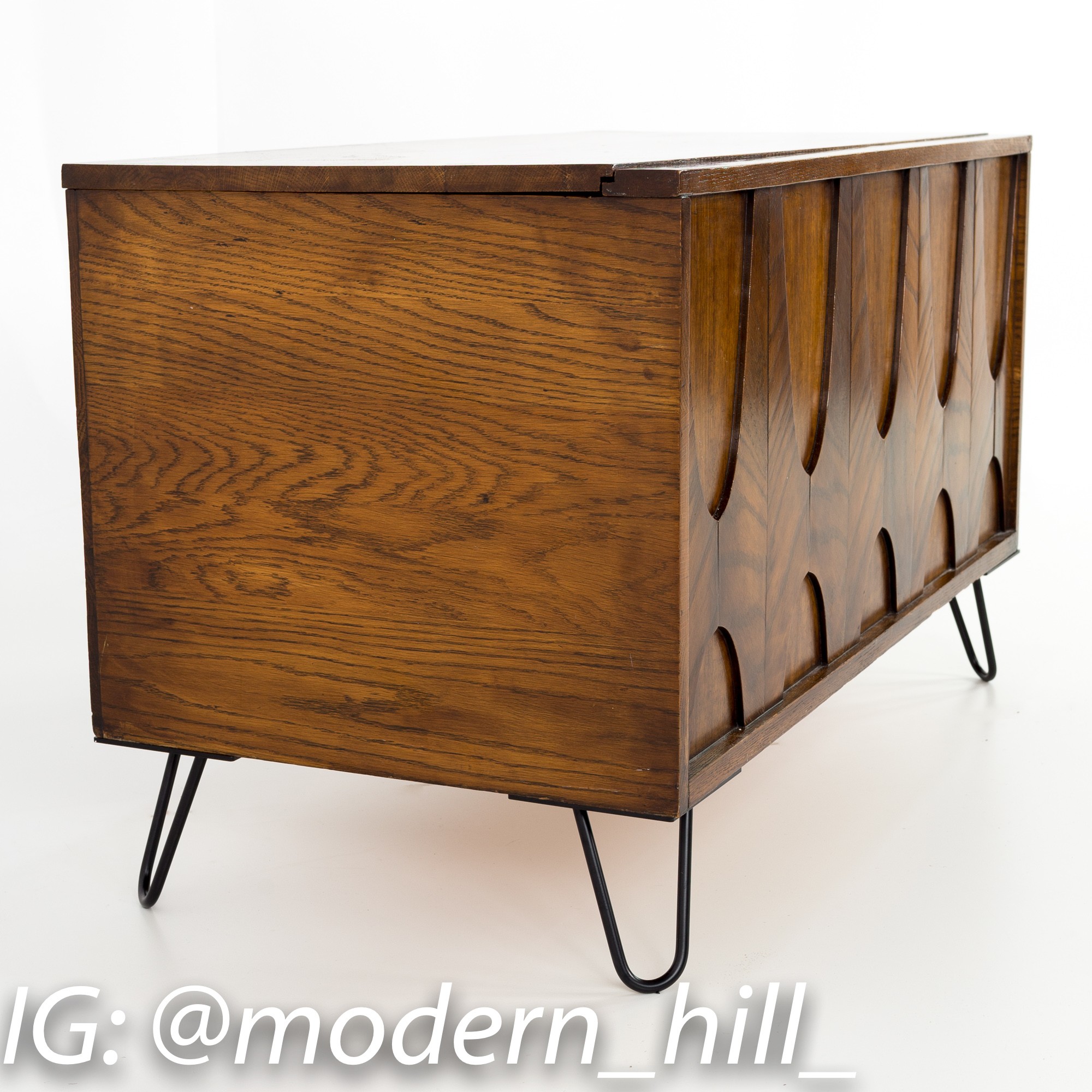 Broyhill bench hotsell