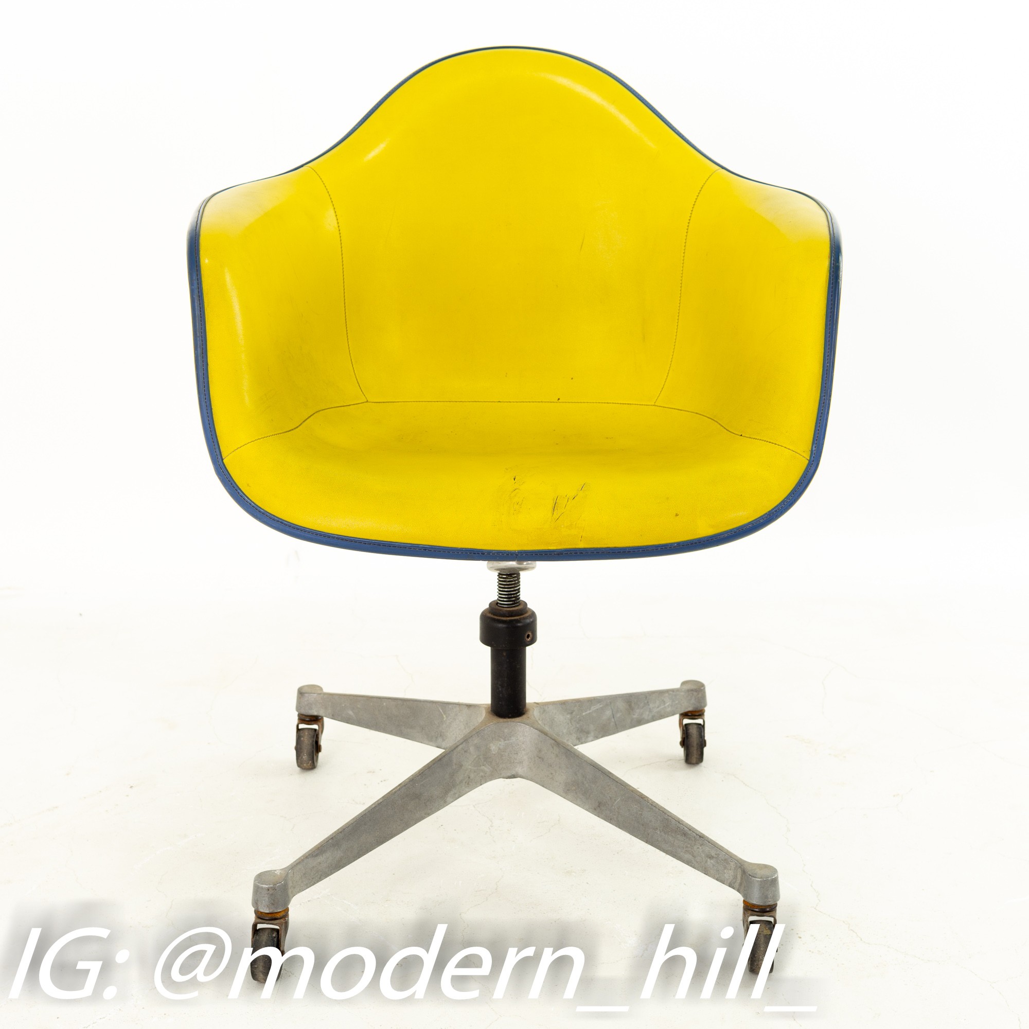 Eames for Herman Miller Dat Mid Century Fiberglass Shell Desk Office Chair on Casters