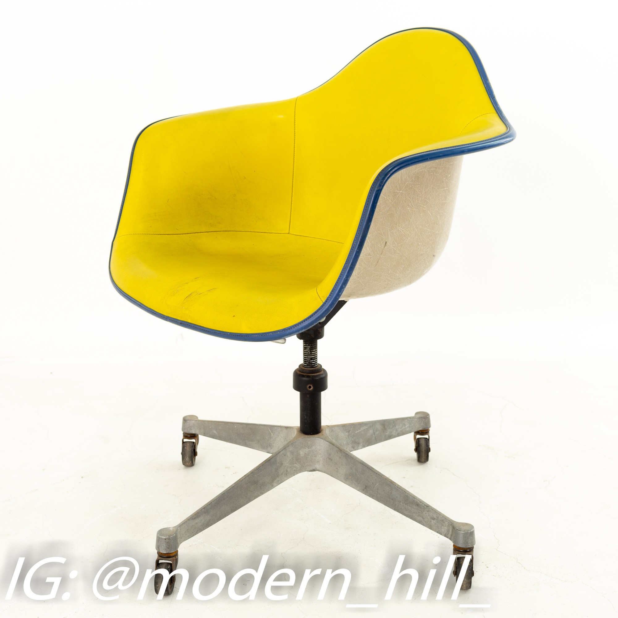 Eames for Herman Miller Dat Mid Century Fiberglass Shell Desk Office Chair on Casters