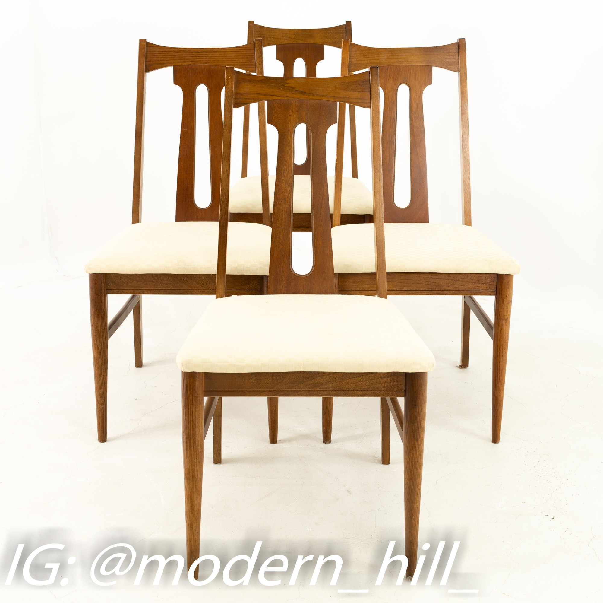 English Style Walnut Dining Chairs, Set of Eight – Montgomery Antiques &  Interiors