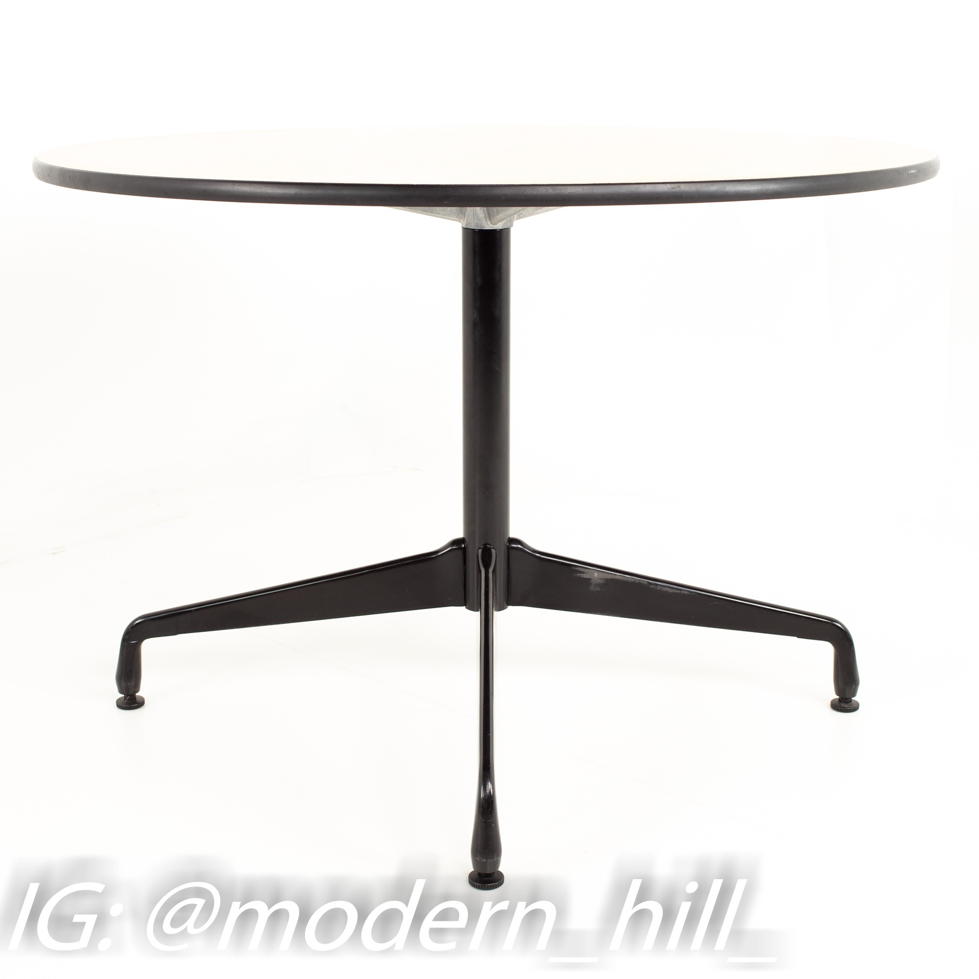 Charles and Ray Eames for Herman Miller Round Aluminum Group Mid Century Dining Kitchen Bistro Table