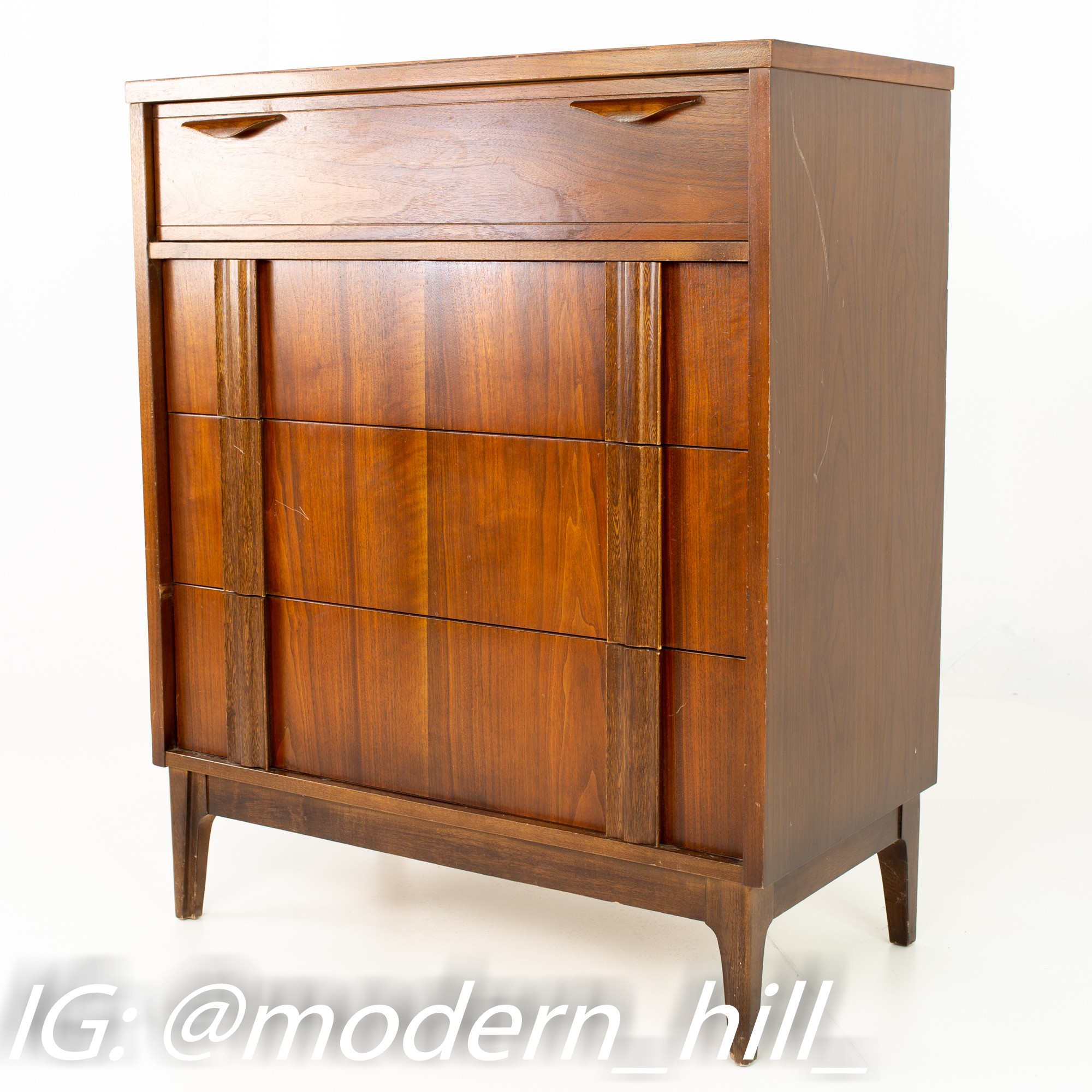 Kroehler Mid Century 4 Drawer Walnut Highboy Dresser