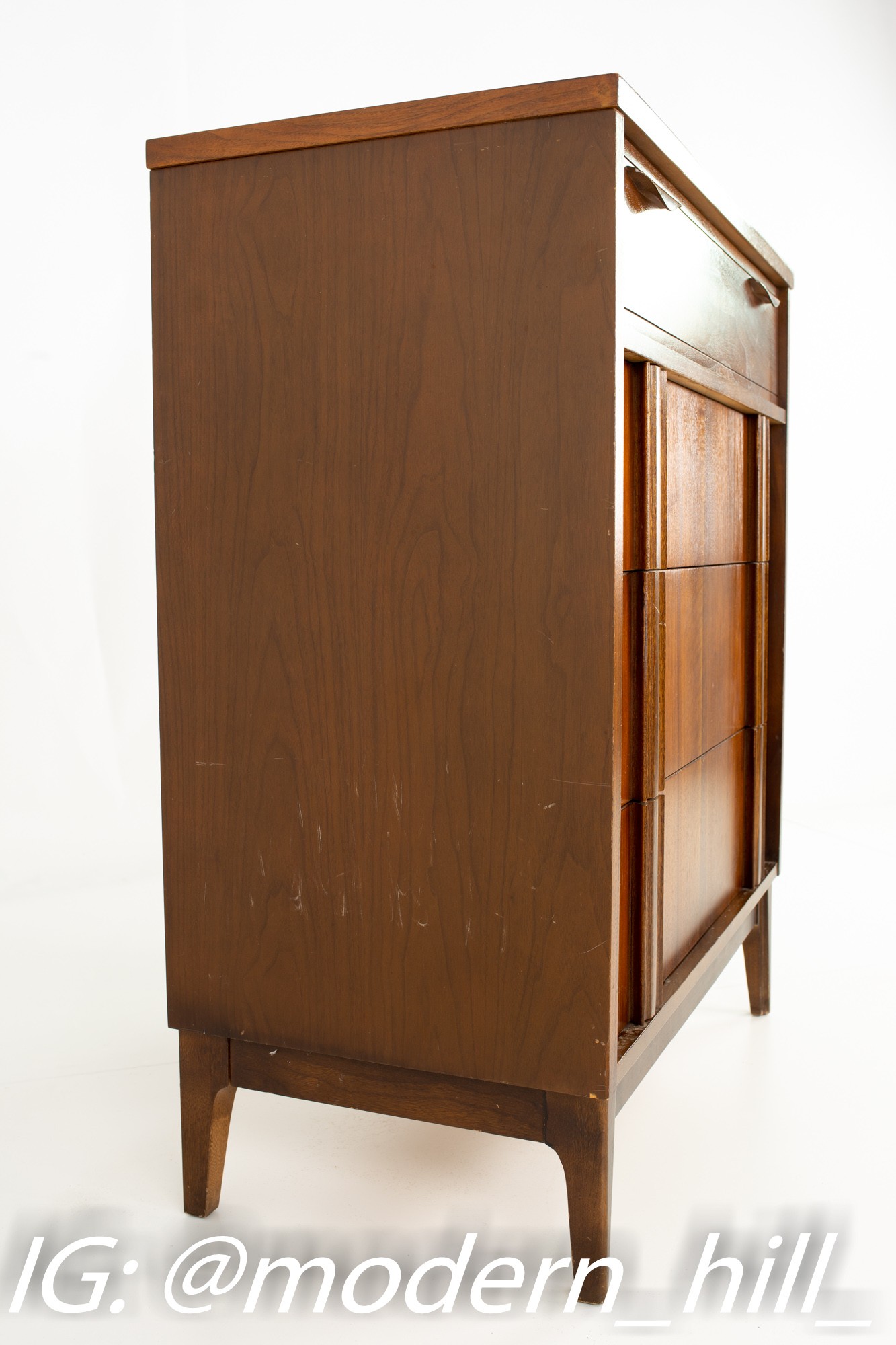 Kroehler Mid Century 4 Drawer Walnut Highboy Dresser
