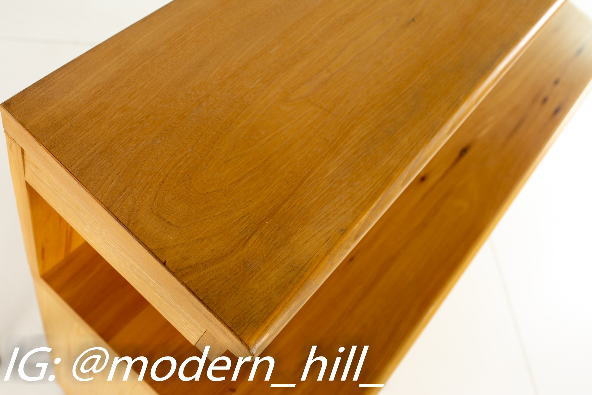 Jack Cartwright for Founders Mid Century Lighted Blonde Maple 4 Drawer Low Dresser Chest - Pair