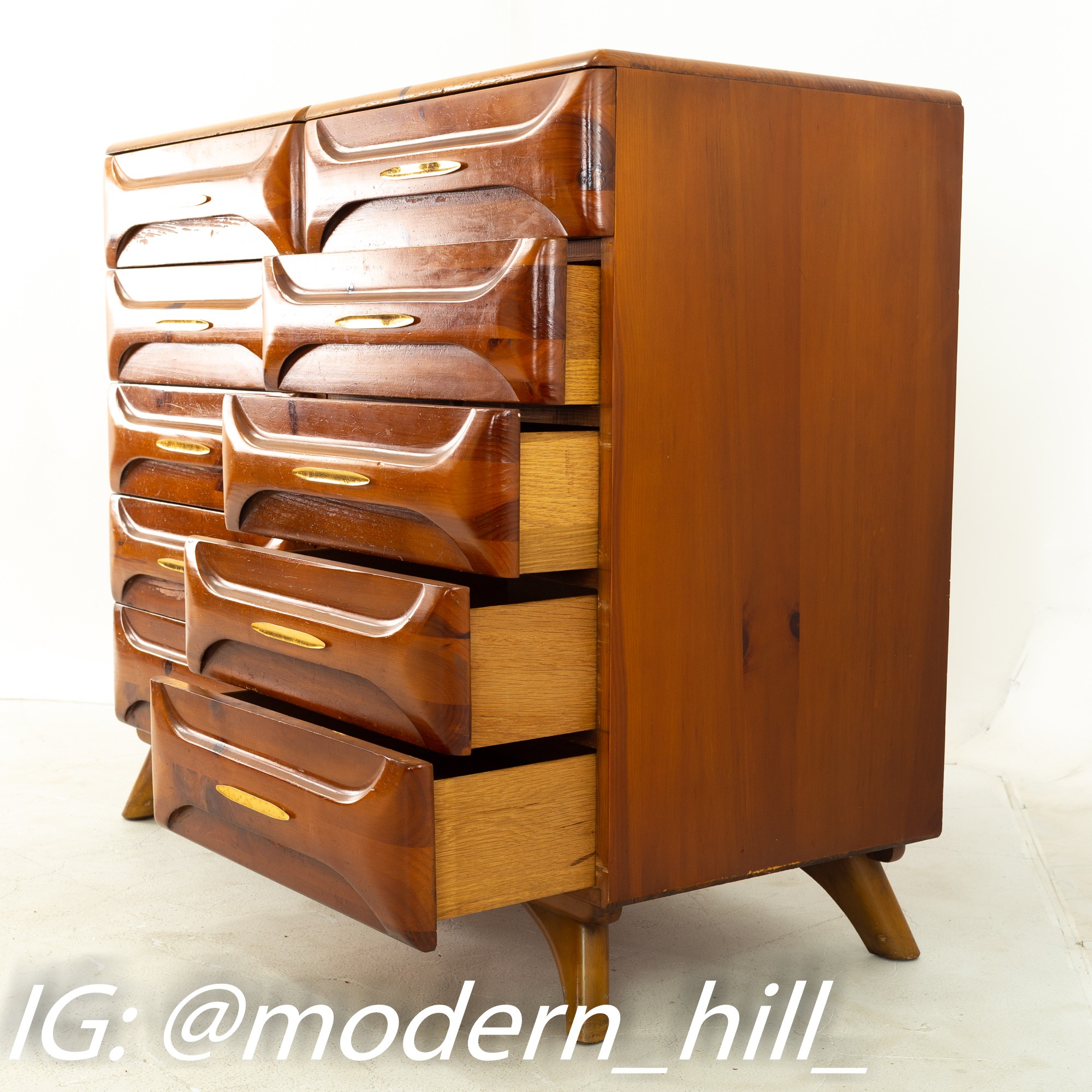 Franklin Shockey Mid Century Sculptured Pine and Brass 10 Drawer Highboy Dresser