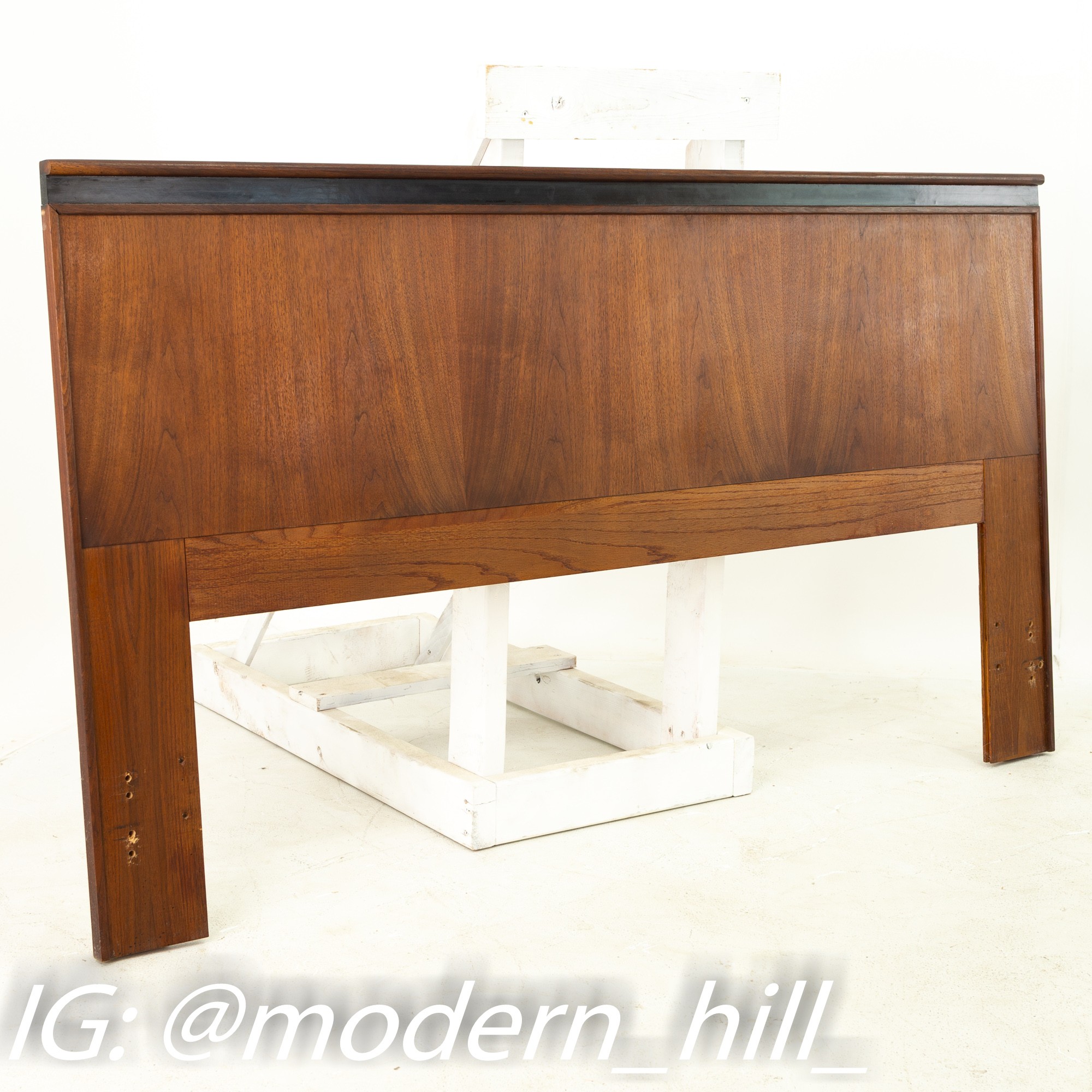 Merton Gershun for Dillingham Esprit Mid Century Walnut Queen Headboard
