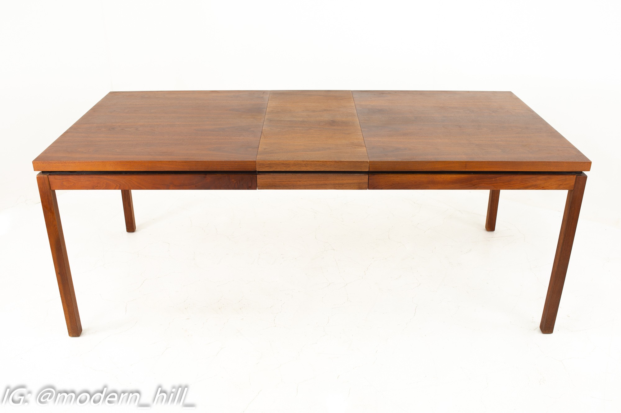 Milo Baughman Style Dillingham Mid Century Walnut Expanding Rectangular Dining Table with Two Leaves
