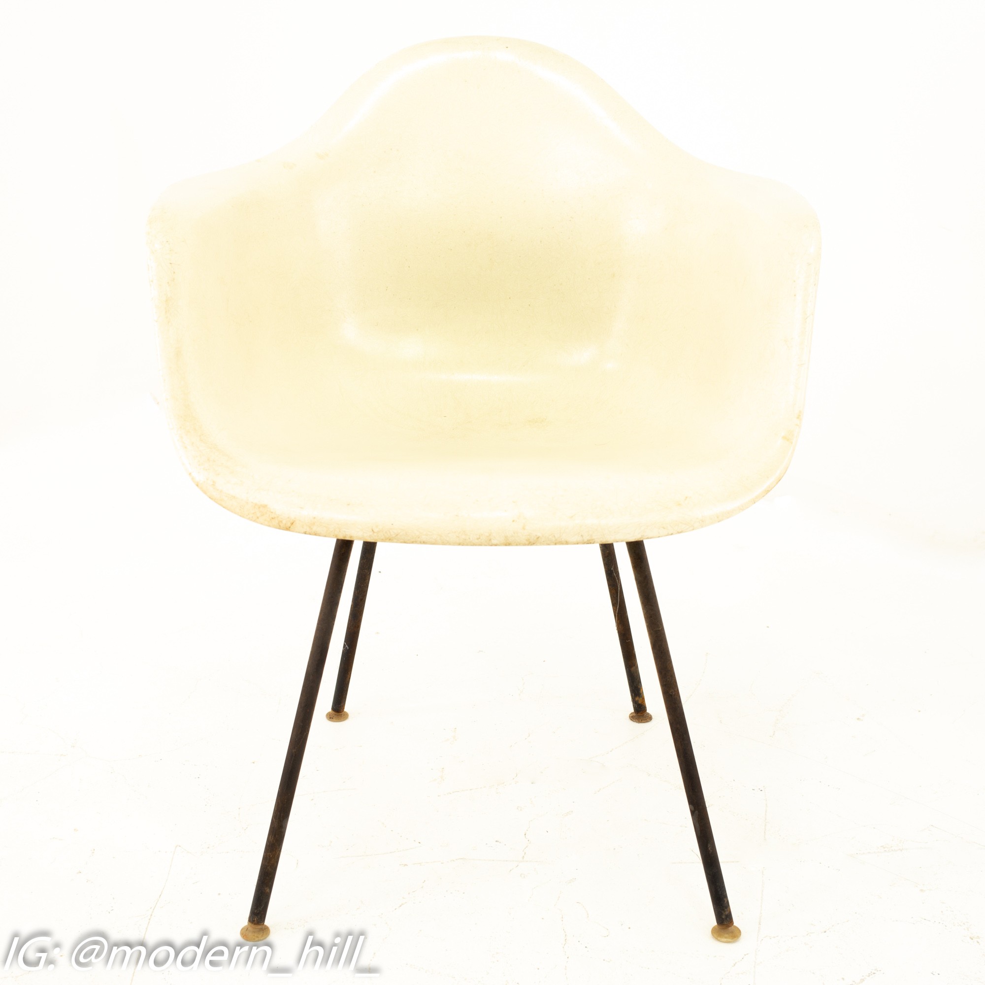 Images | Mid Century Modern Furniture - Mid Century Furniture Chicago Early Herman Miller Mid Century White Shell Chairs - Pair