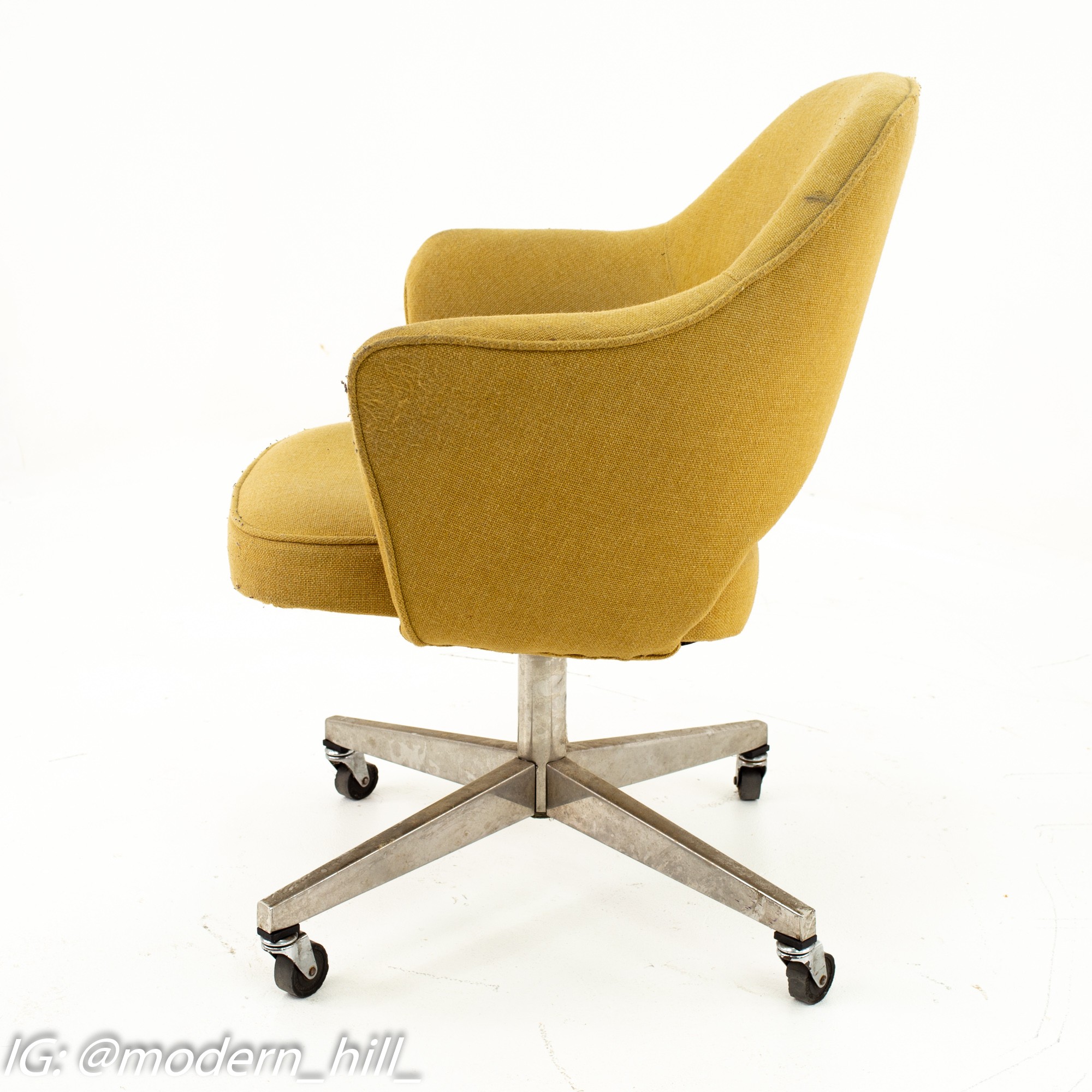Saarinen for Knoll Mid Century Tan Tweed Wheeled Office Desk Chair
