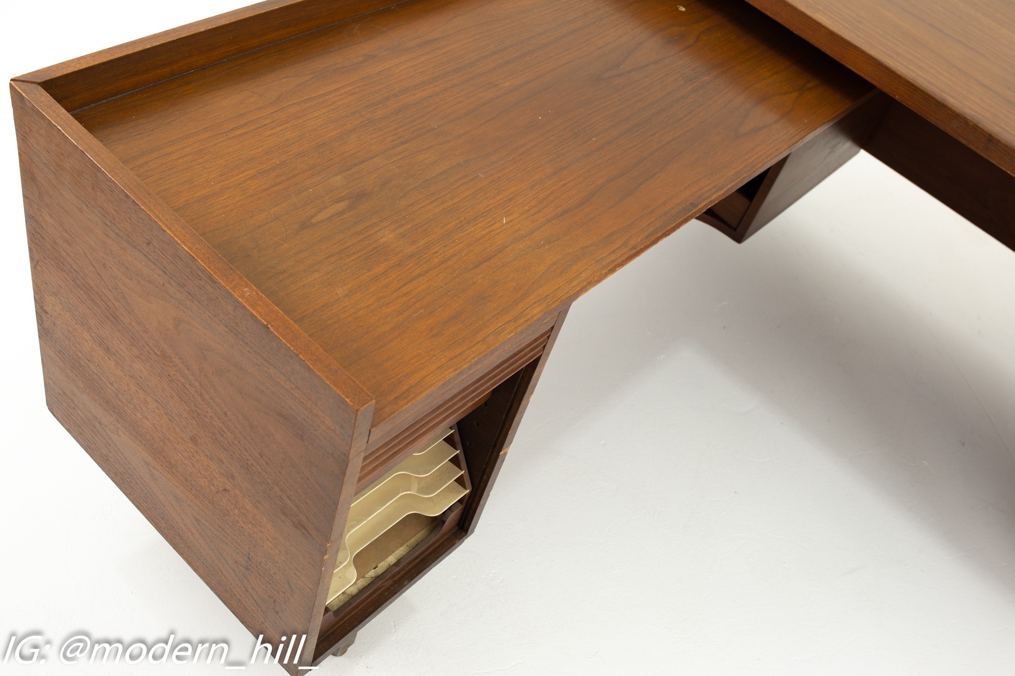 George Nelson for Herman Miller Style Mid Century Walnut and Chrome Executive Corner Desk