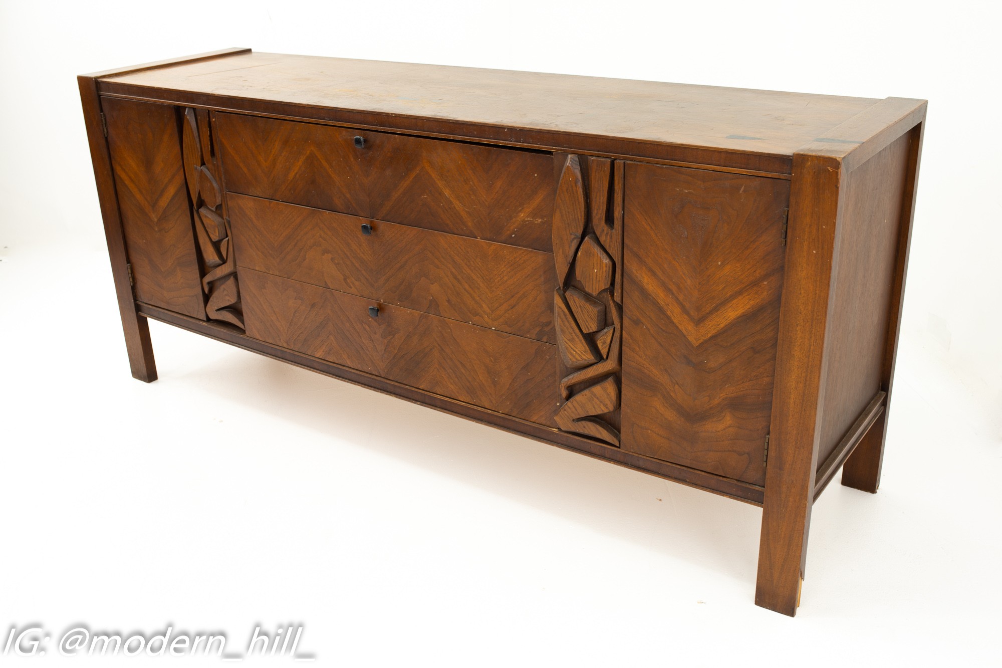 United Furniture Mid Century Brutalist Walnut 9 Drawer Lowboy Dresser