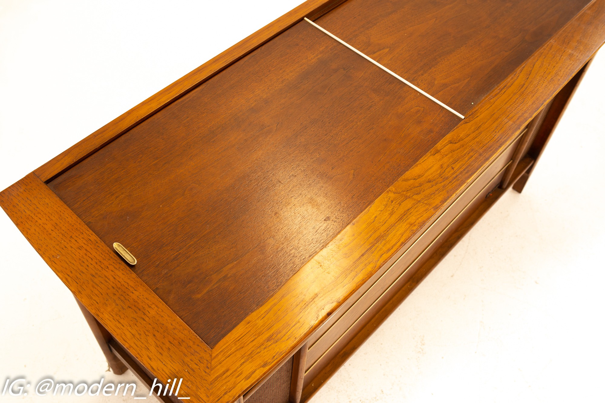 Magnavox Mid Century Walnut Stereo Console