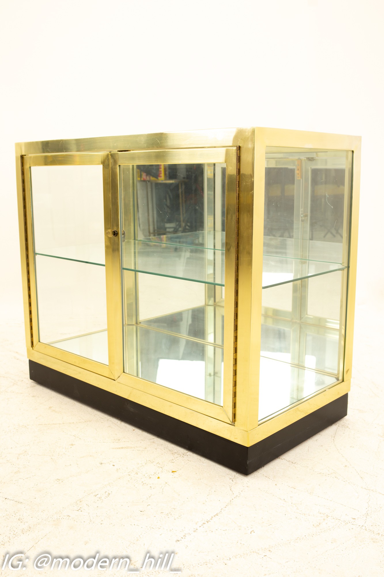 Mastercraft Mid Century Brass and Glass Display Cabinet