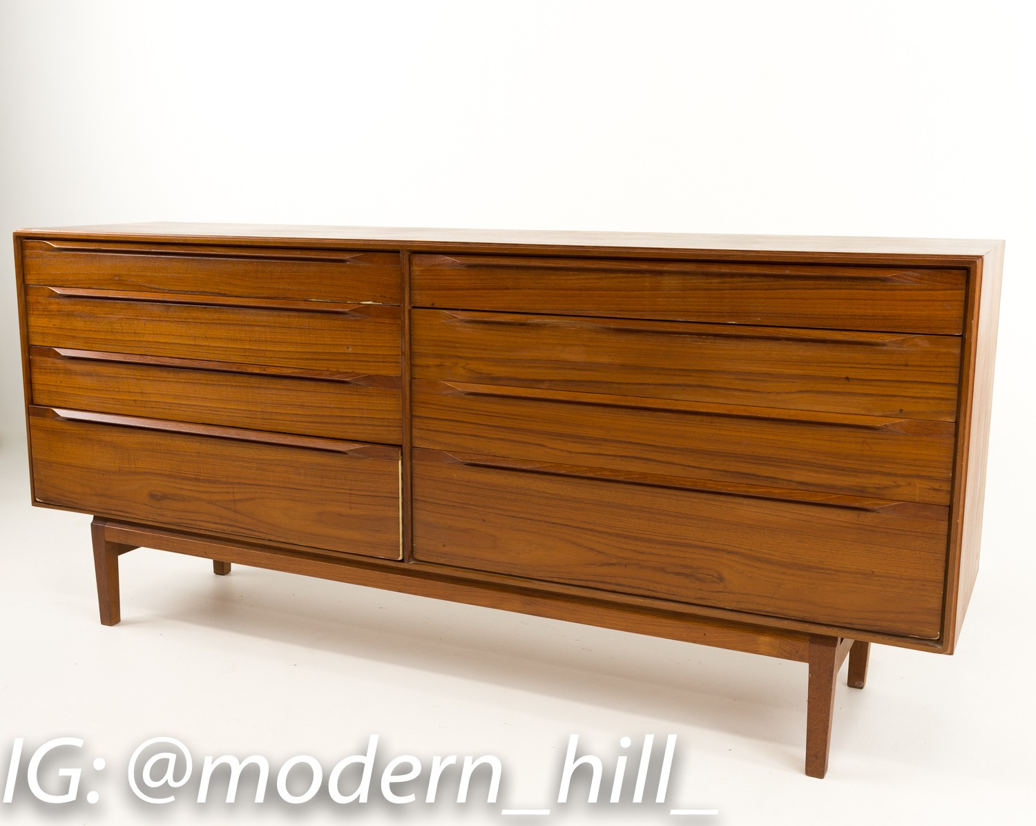 Mid-century Modern Ib Kofod Larsen for Fredericia Mobelfabrik Teak 8 Drawer Lowboy Dresser