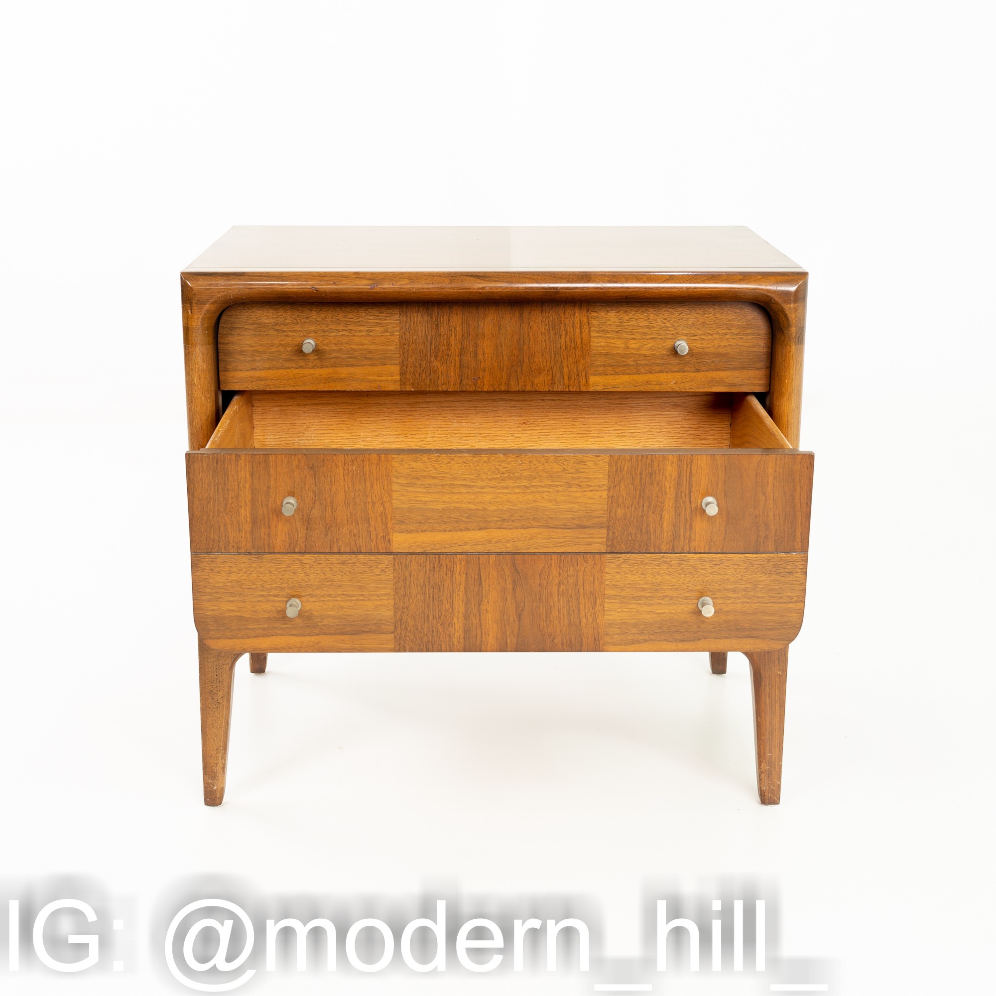 United Style Hellam Furniture Mid Century Walnut 2-drawer Patchwork Nightstand - Set of 2