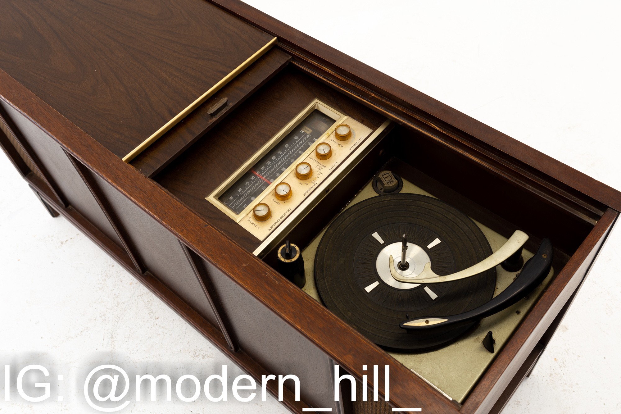 Magnavox Mid Century Record Player Stereo Media Console