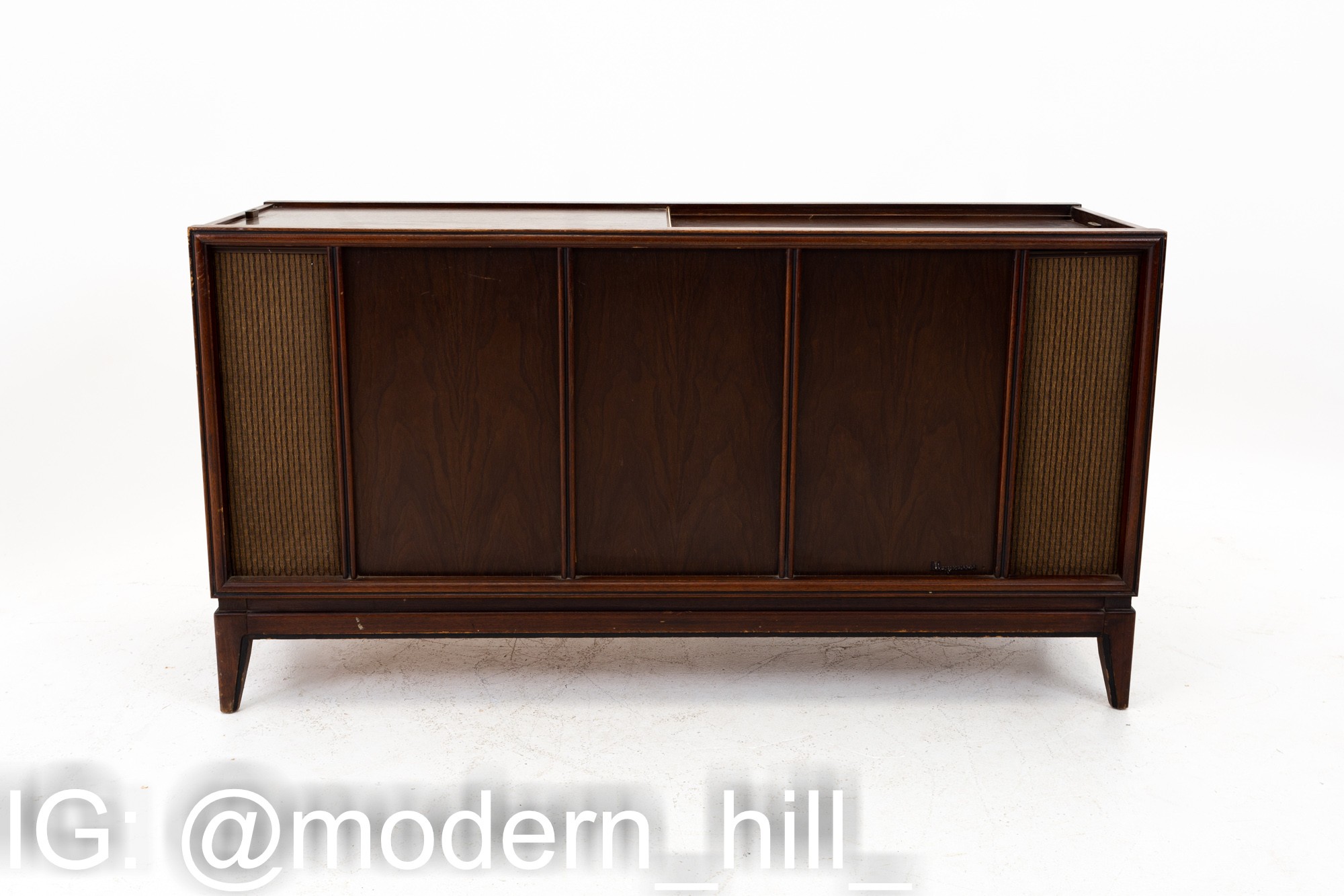 Magnavox Mid Century Record Player Stereo Media Console