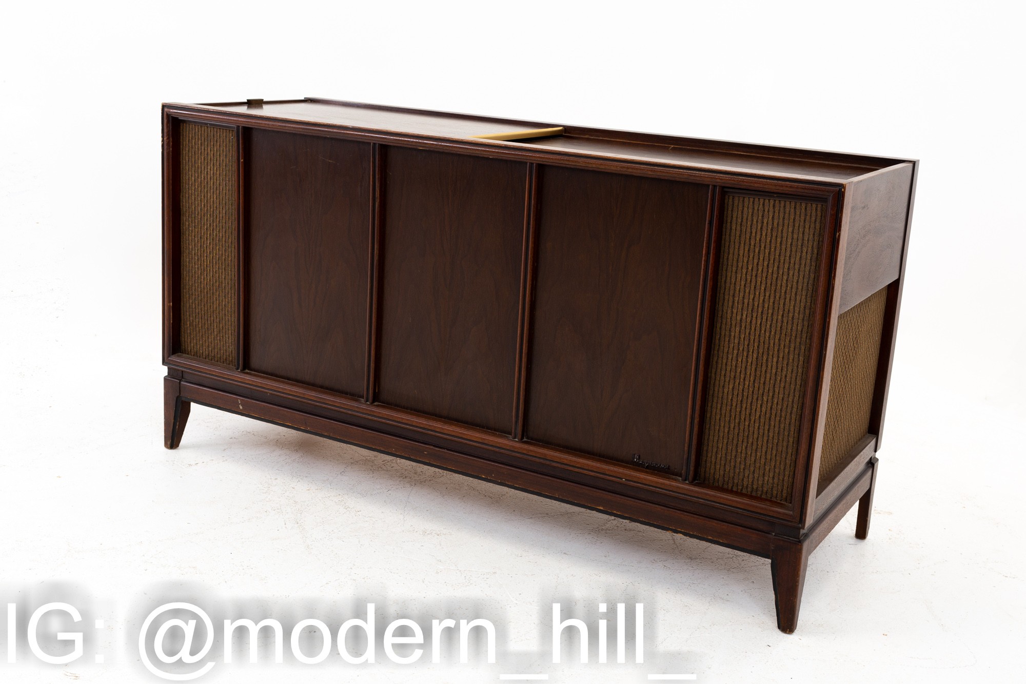 Magnavox Mid Century Record Player Stereo Media Console