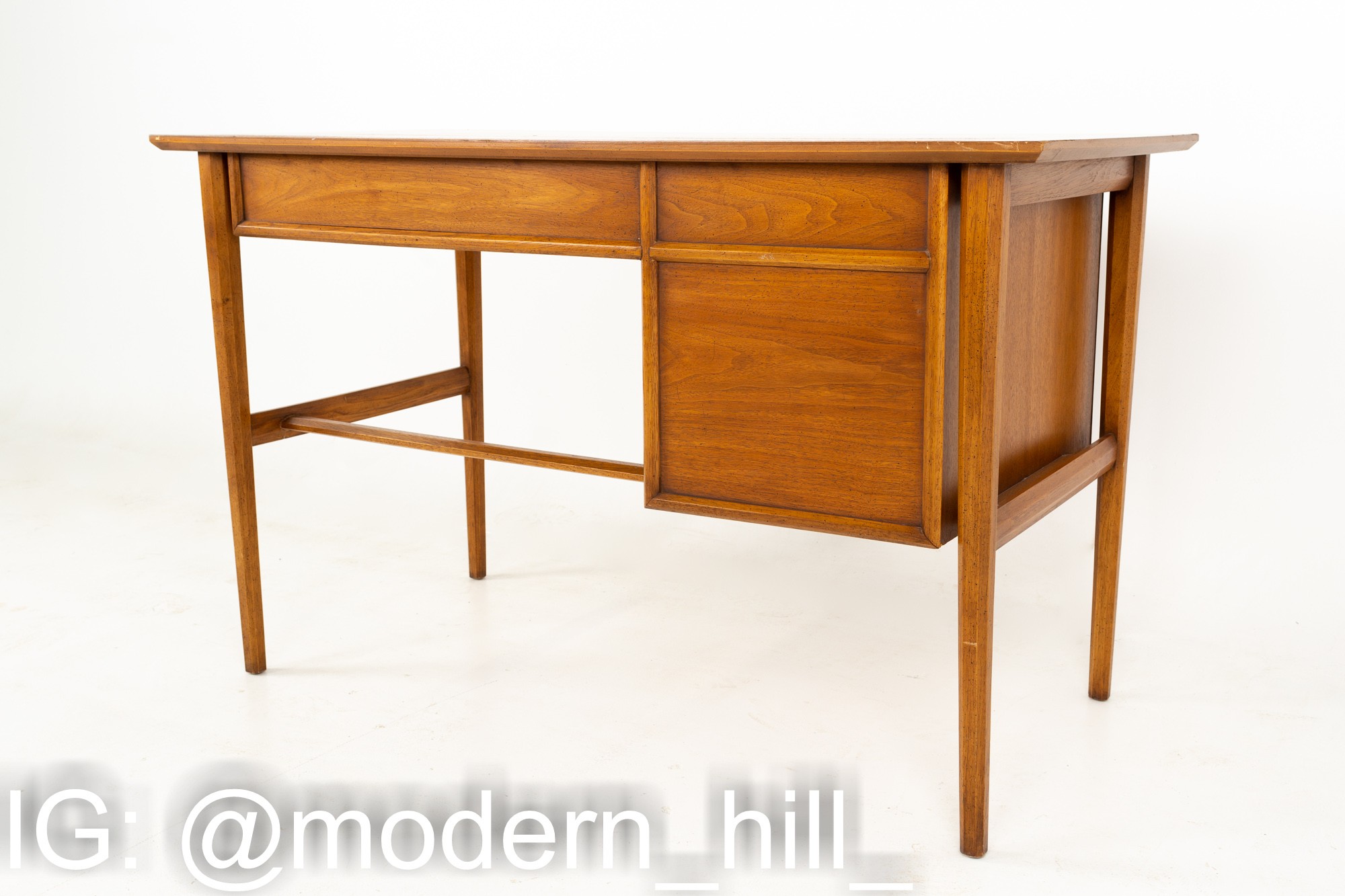 Drexel heritage on sale writing desk