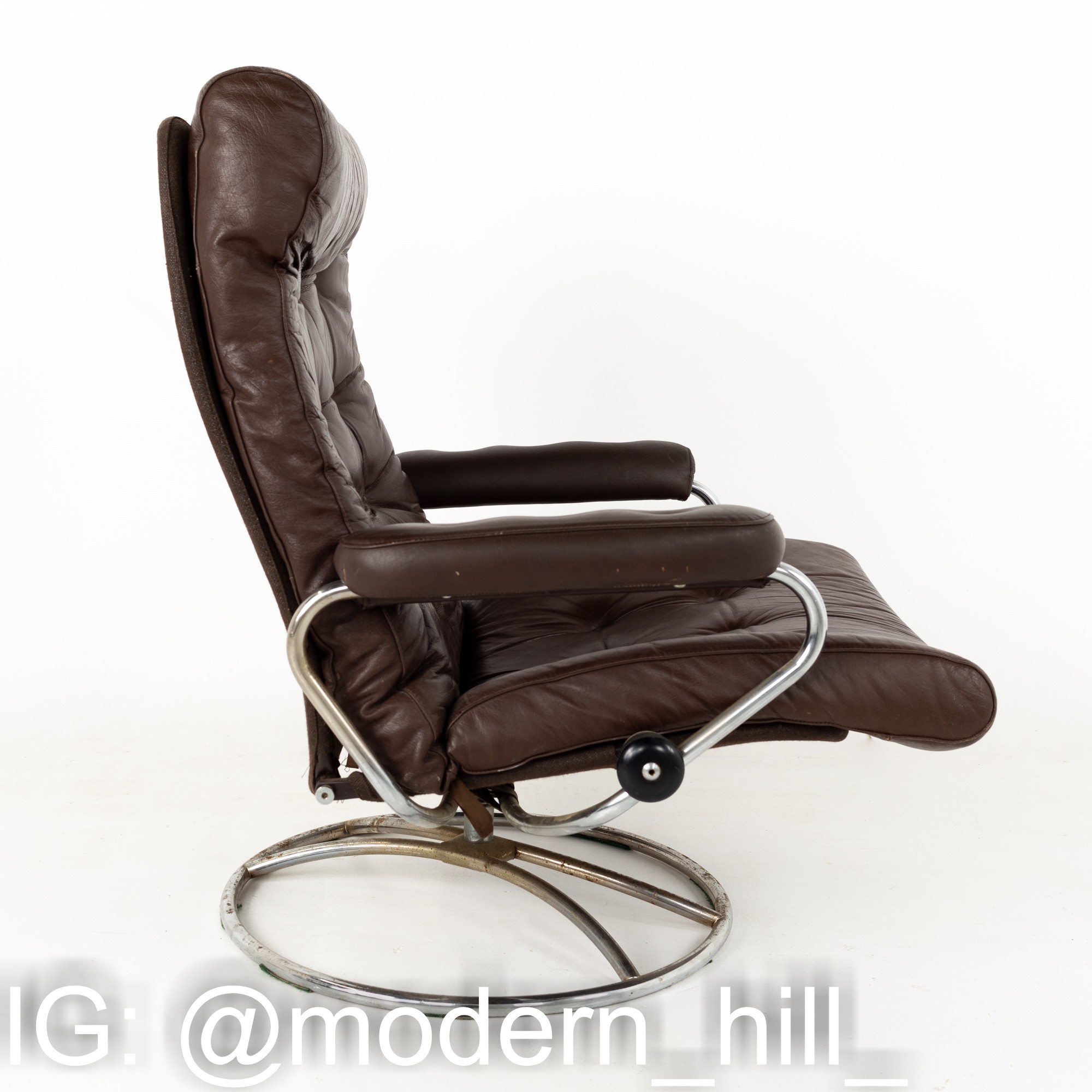 Ekornes Stressless Mid Century Chrome and Leather Lounge Chair and Ottoman