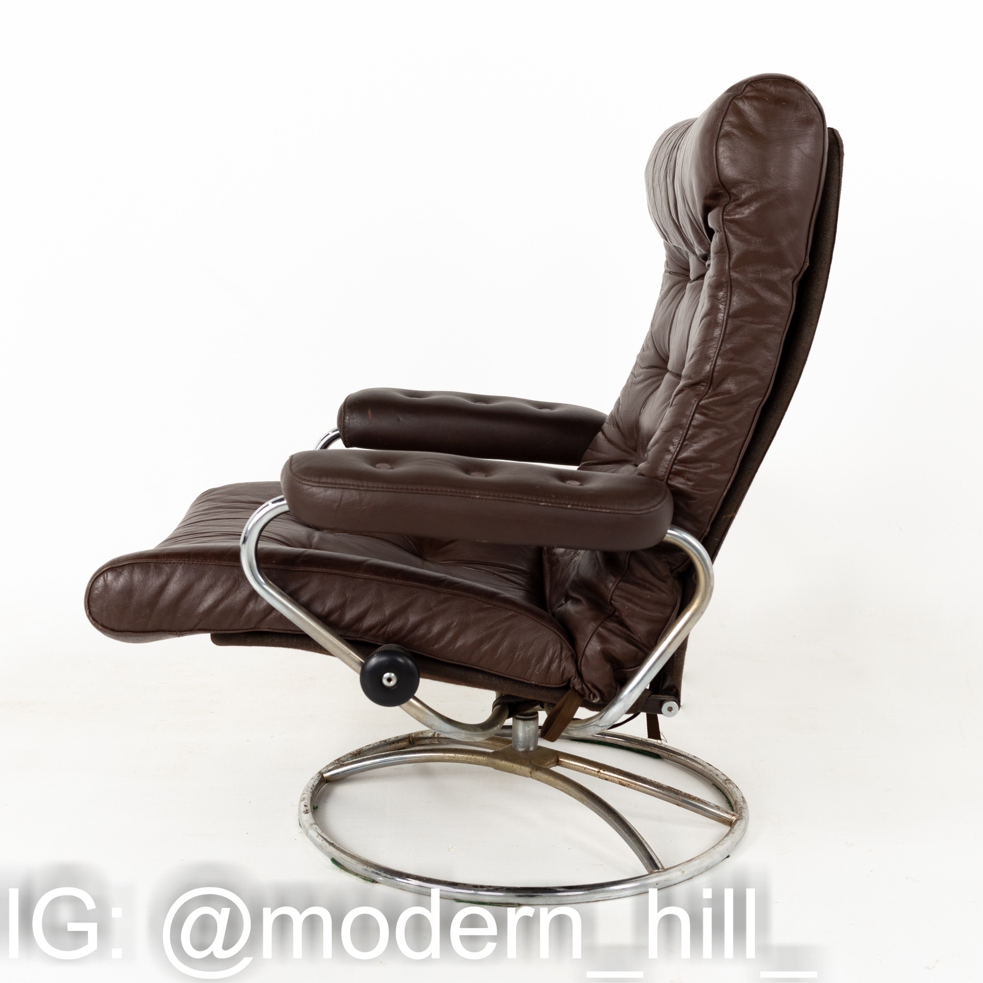 Ekornes Stressless Mid Century Chrome and Leather Lounge Chair and Ottoman