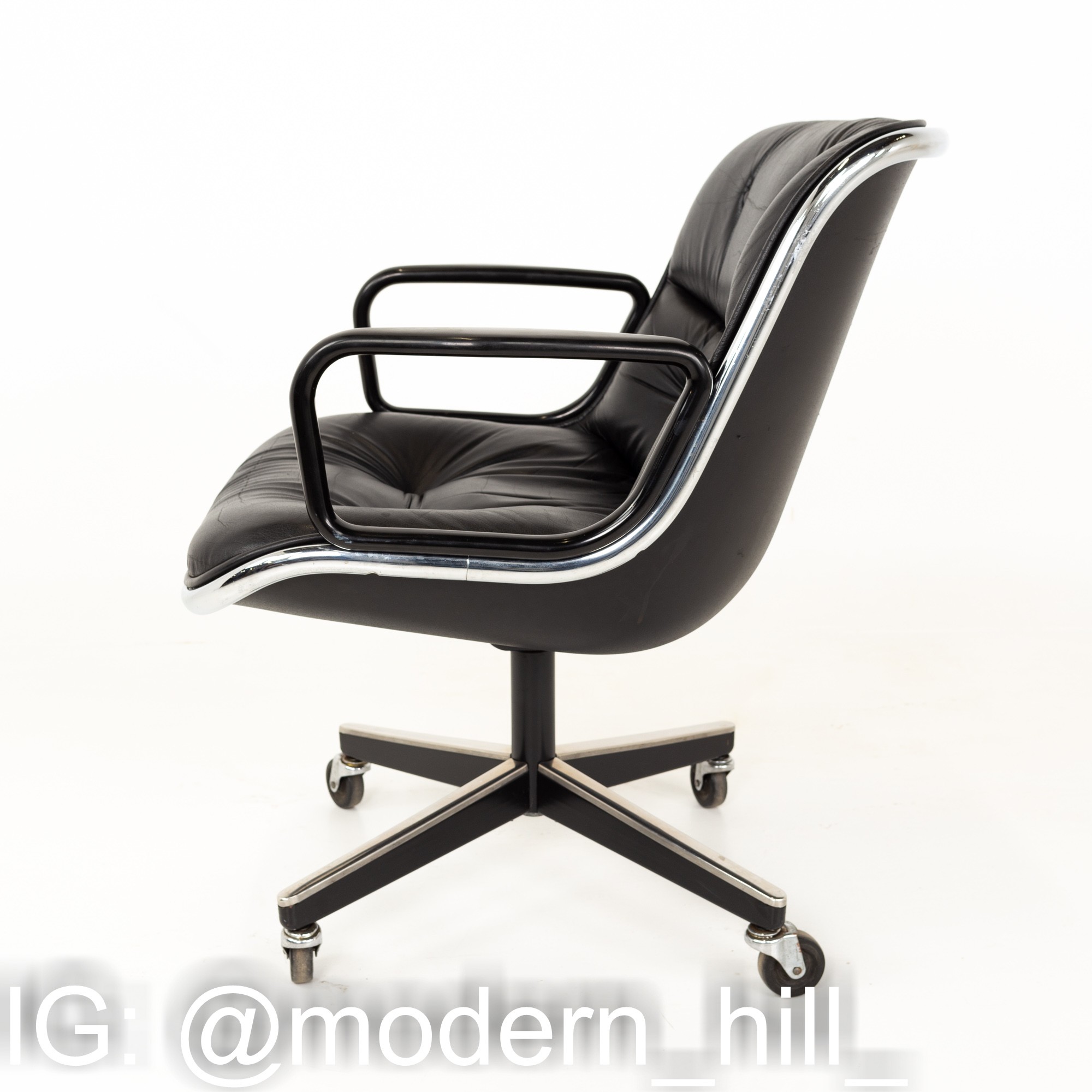 Charles Pollock for Knoll Mid Century Wheeled Office Desk Chair