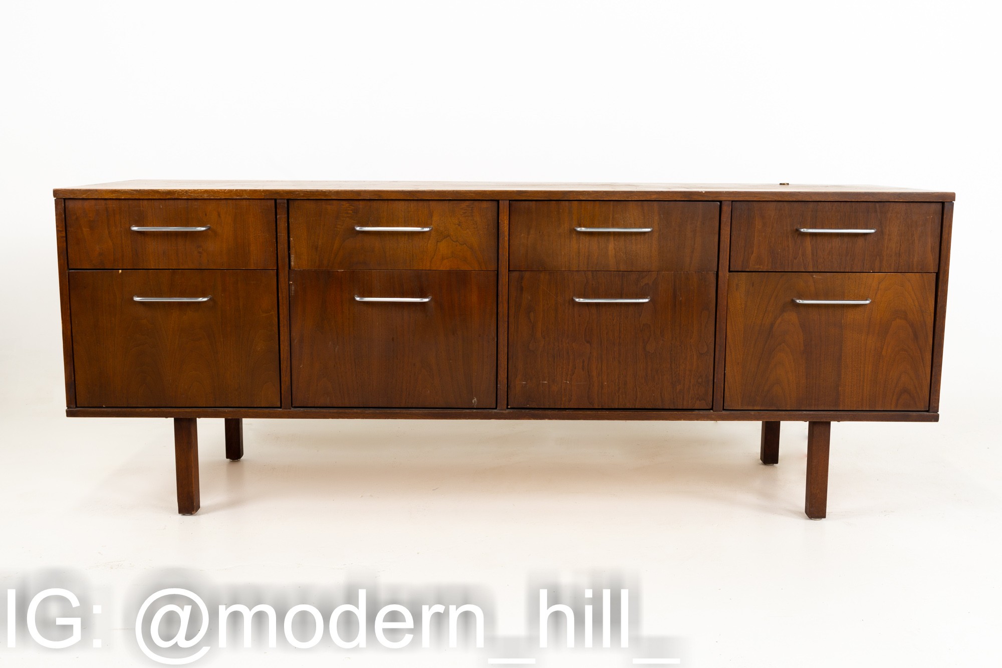 Jens Risom Style B. L. Marble Furniture Company Mid Century 8 Drawer Walnut Sideboard Credenza