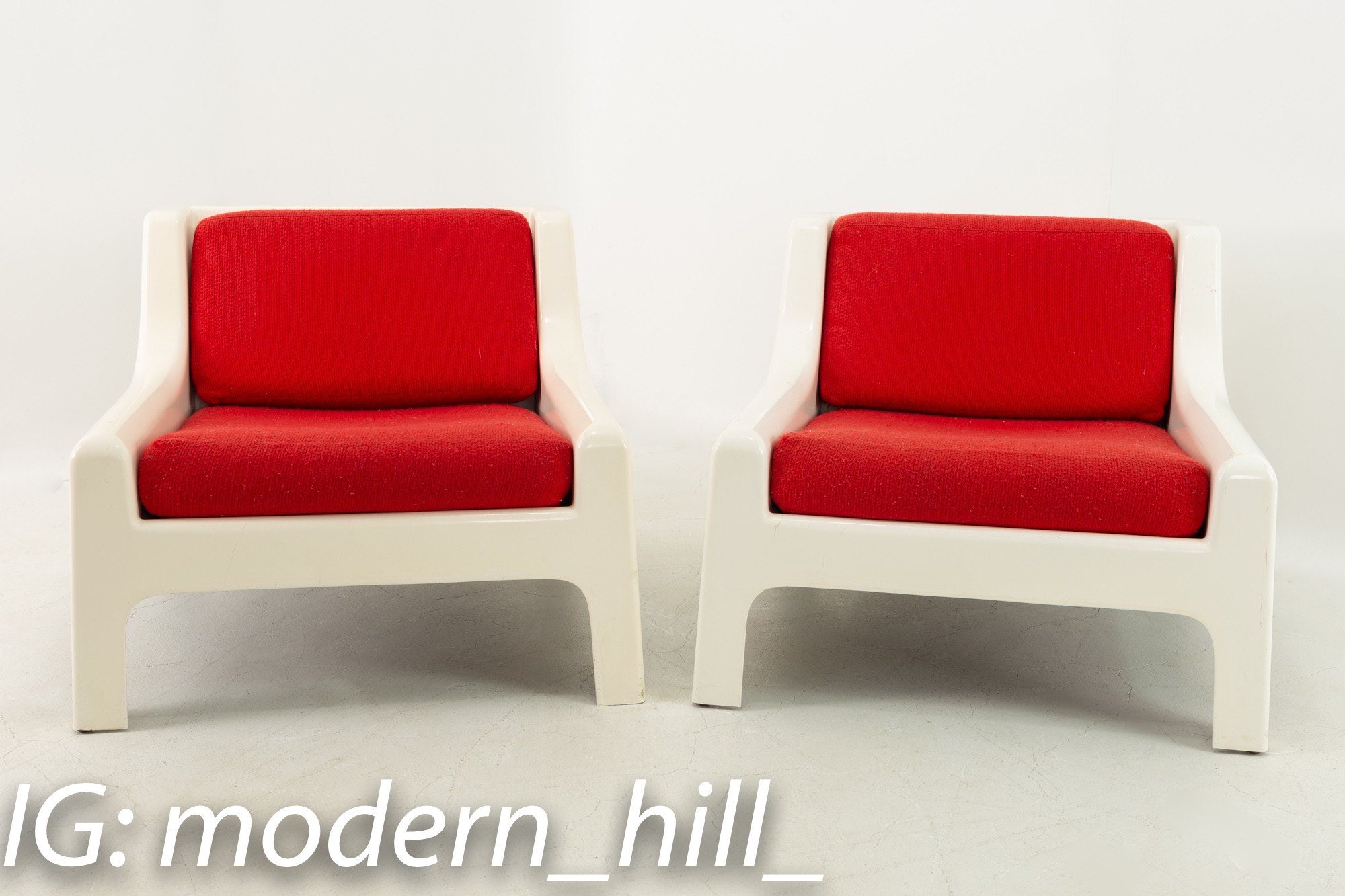 Moretti Mid Century White Fiberglass Lounge Chairs - Pair