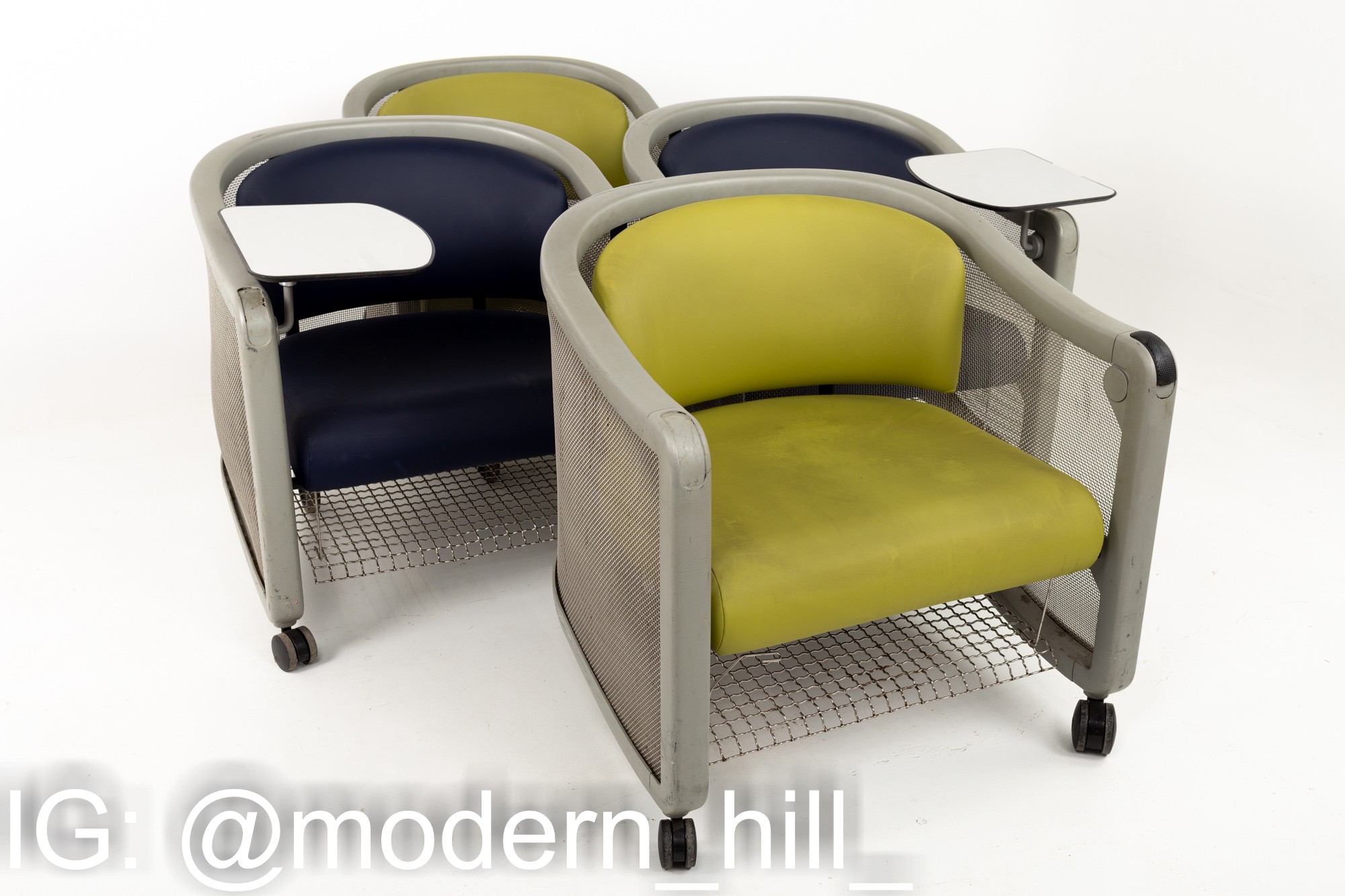 Neil Frankel for Knoll Mid Century Wheeled Office Lounge Chair