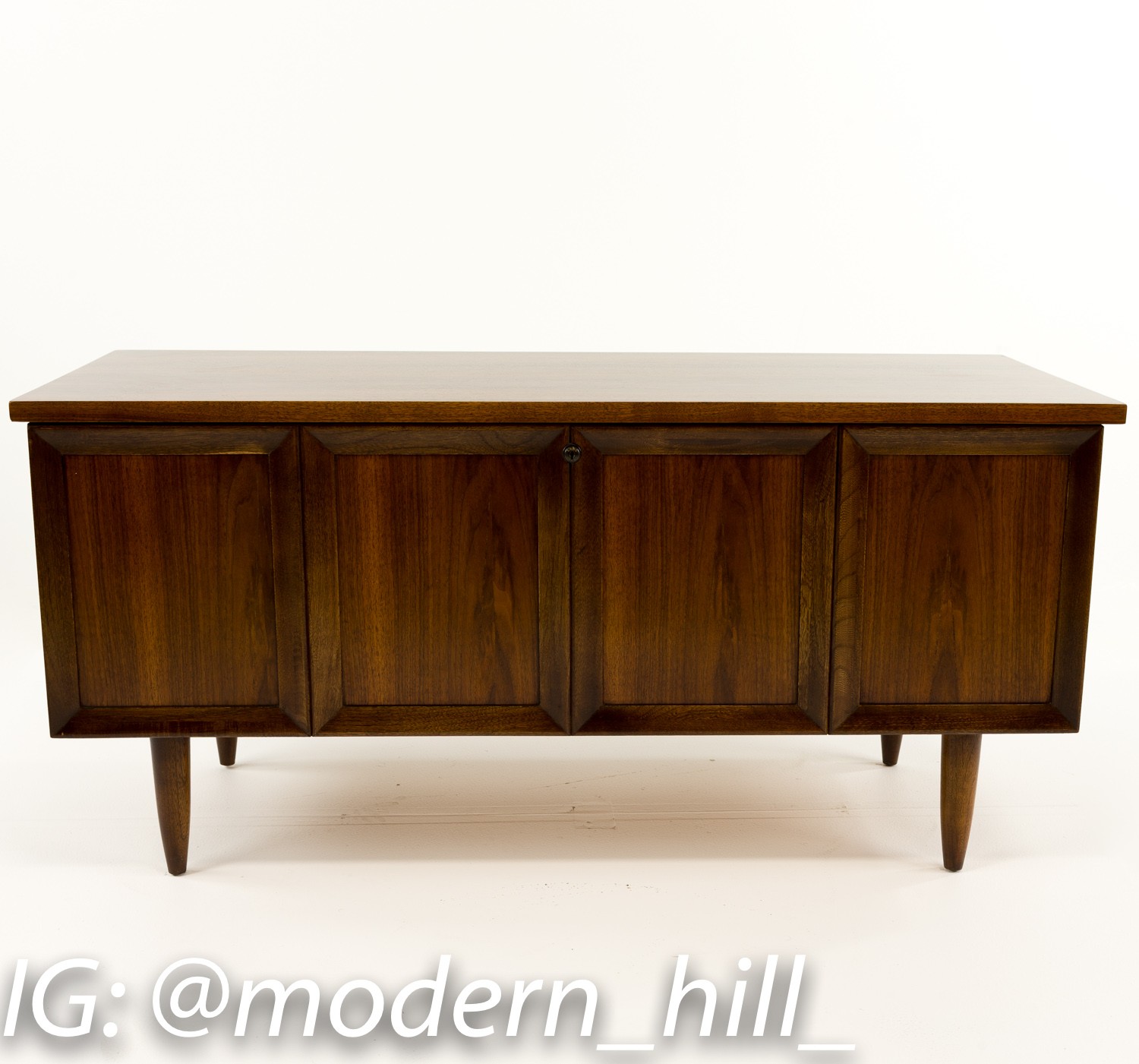 Lane Low Cedar Lined Chest or Bench - Mid Century