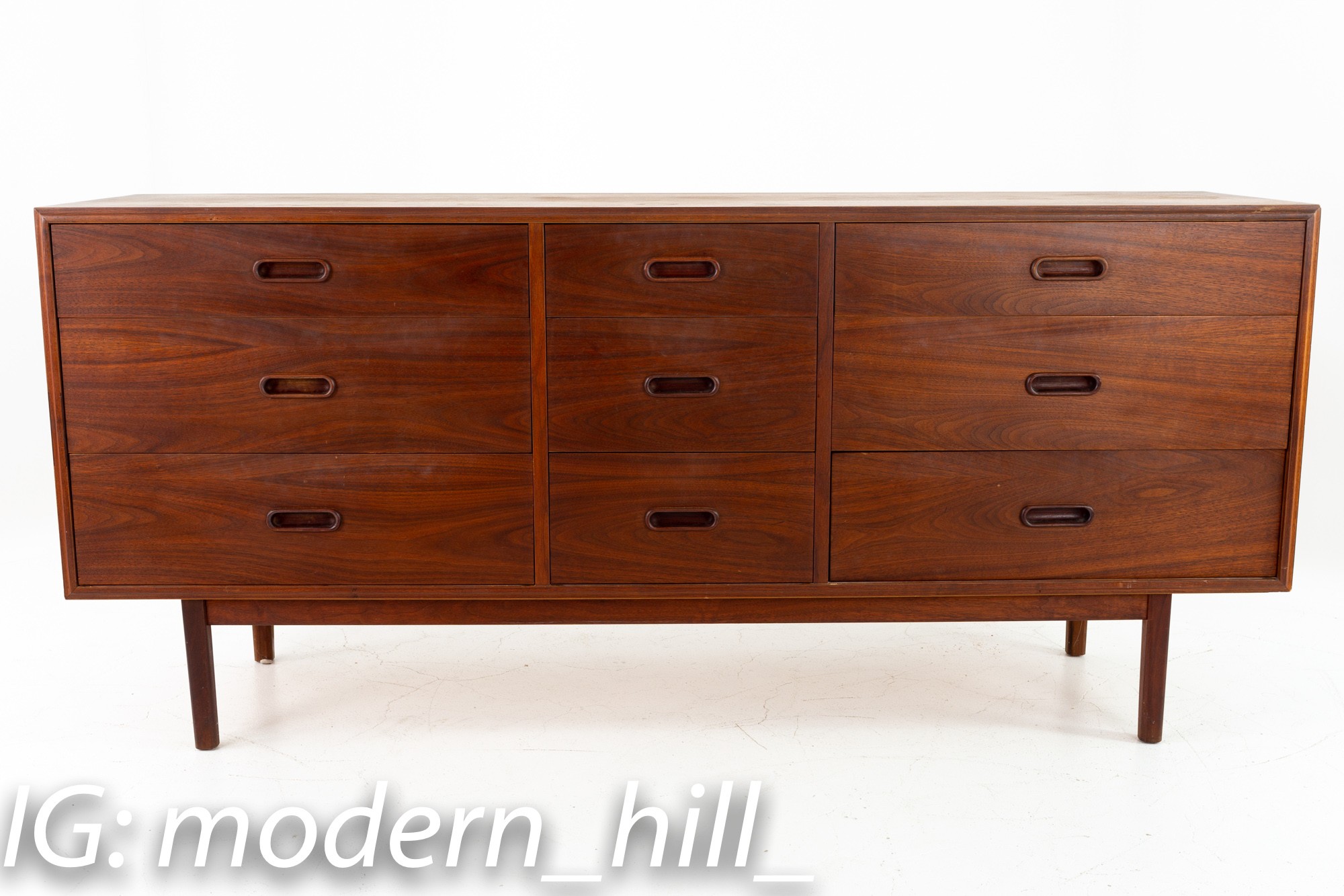 Jack Cartwright for Founders Mid Century Rosewood 9 Drawer Lowboy Dresser