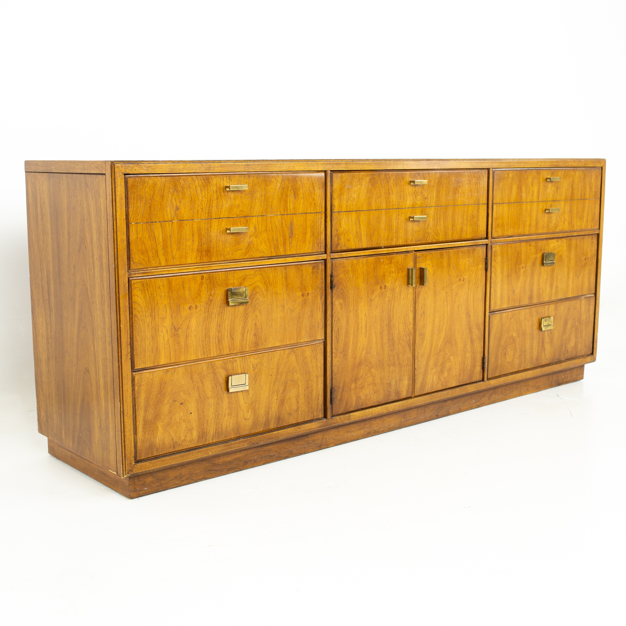 Drexel mid on sale century dresser