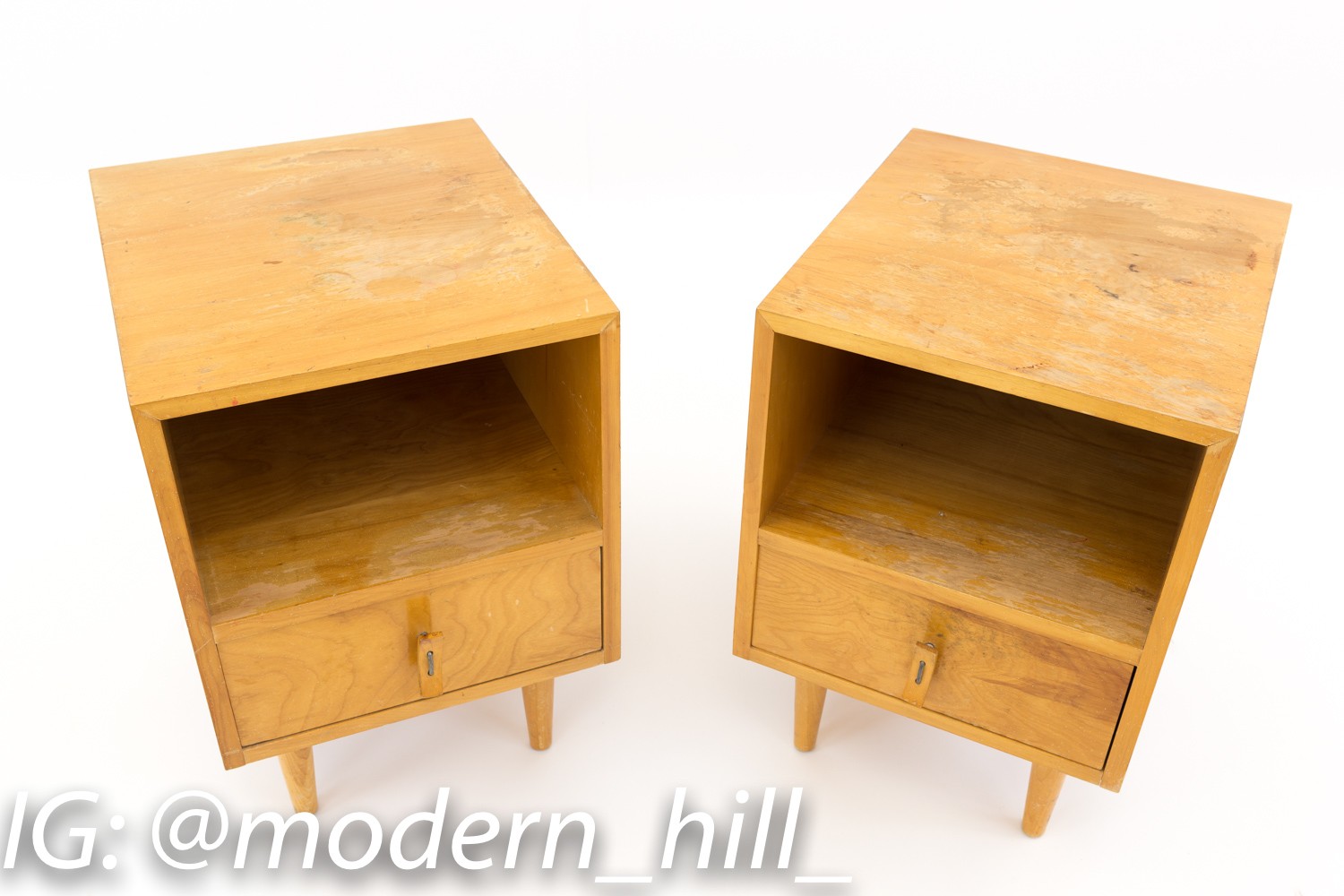 Stanley Young for Glenn of California Blonde Nightstands - Matching Pair