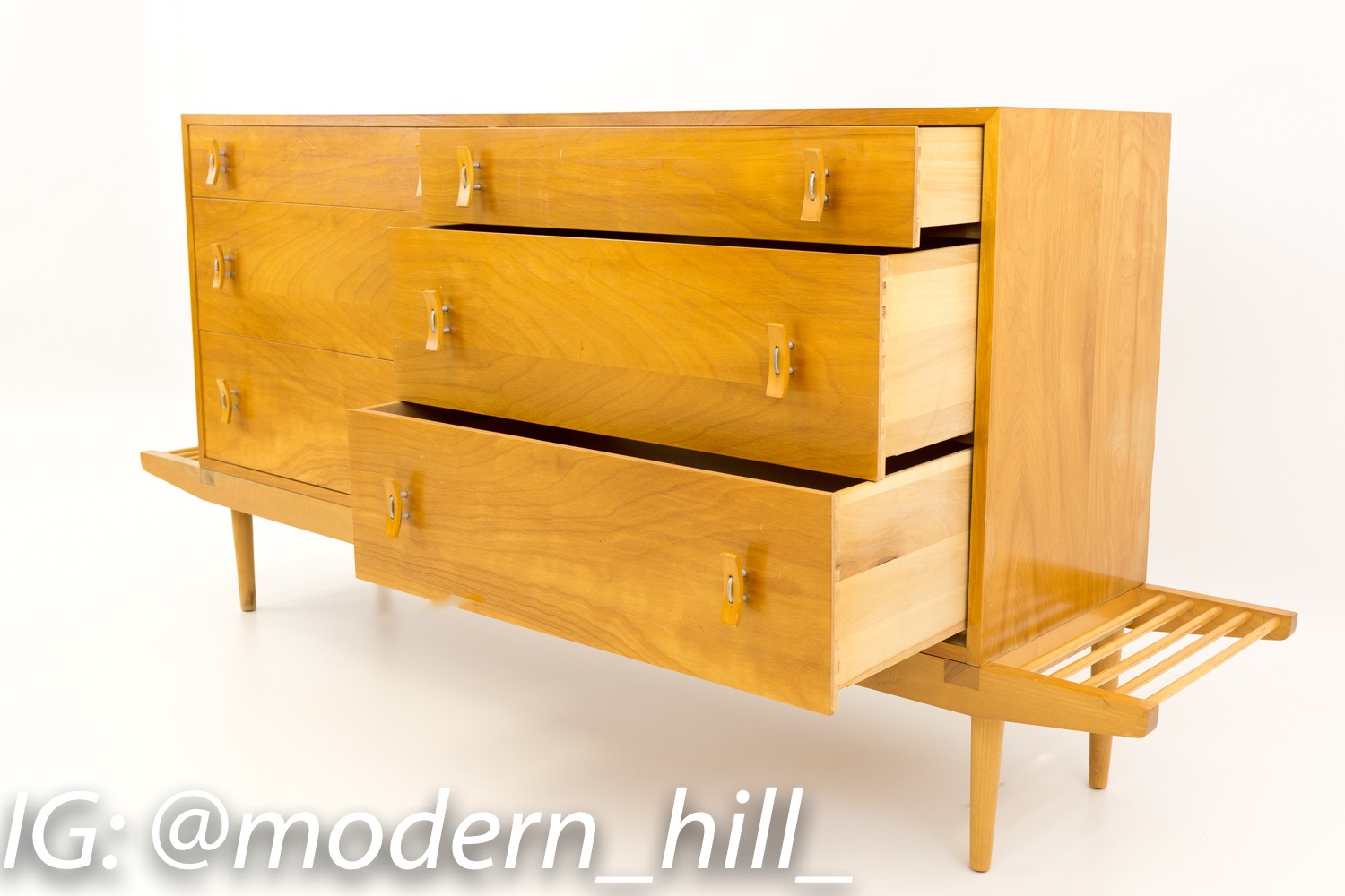 Stanley Young for Glenn of California Mid Century Modern 6 Drawer Dresser on Bench
