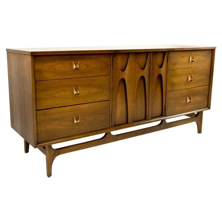 Broyhill Brasilia Mid Century Walnut 9 Drawer Lowboy Dresser