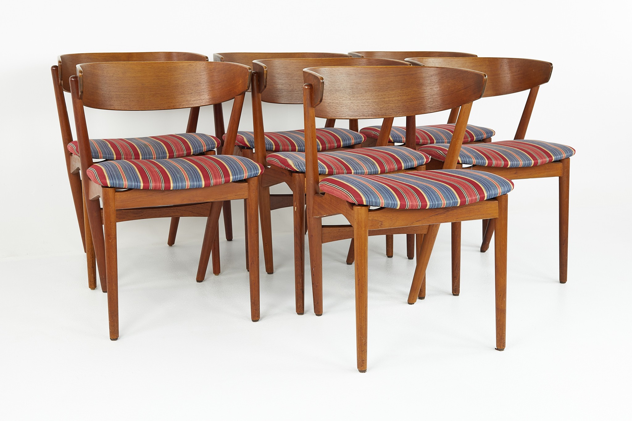 Helge Sibast Model 7 Mid Century Teak and Oak Danish Dining Chairs - Set of 7