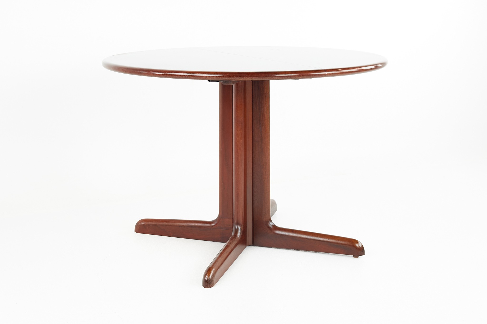 Gudme Mobelfabrik Mid Century Rosewood Dining Table with Leaf