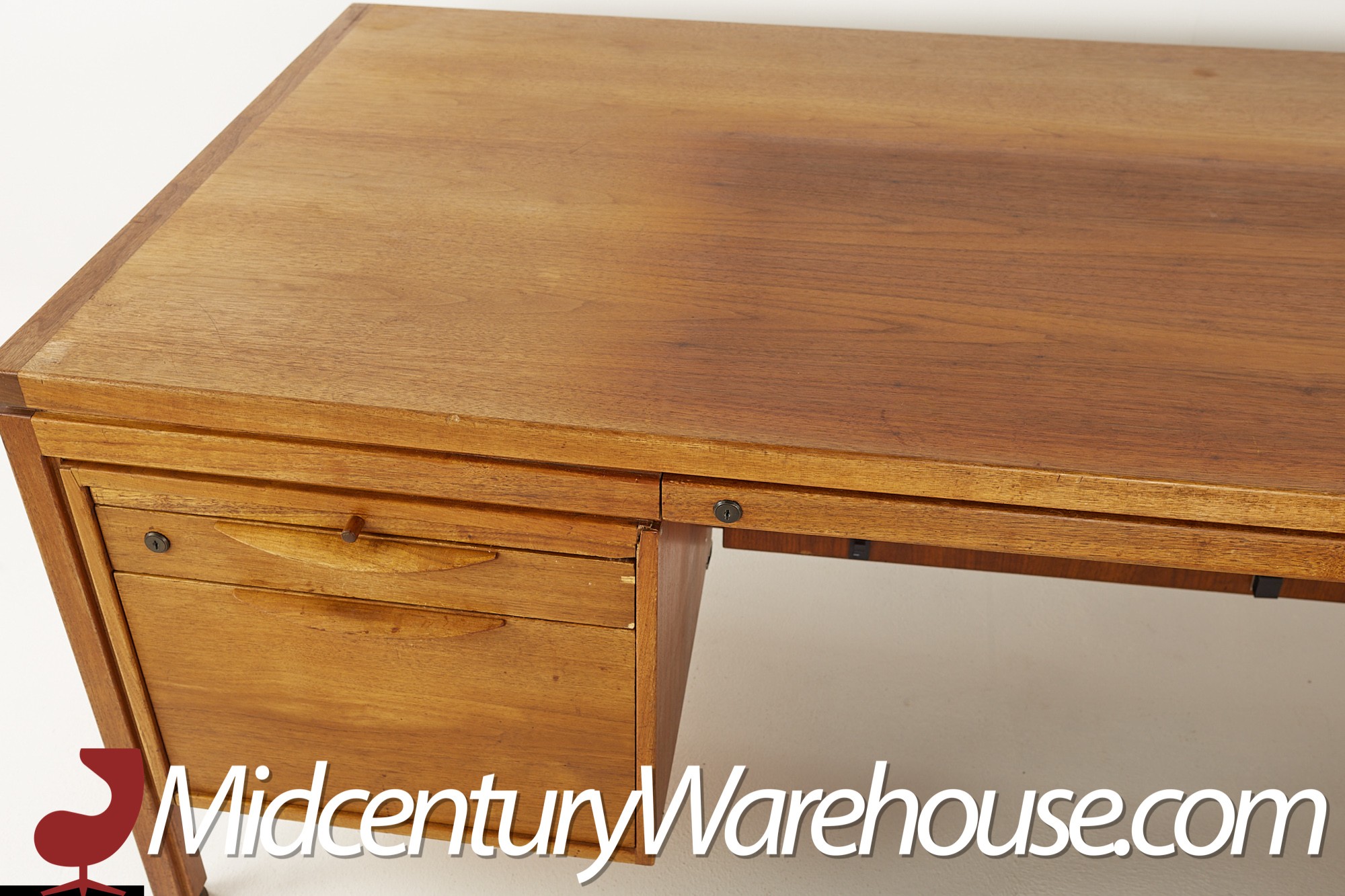 Jens Risom Mid Century Walnut L Shaped Corner Desk | Mid Century