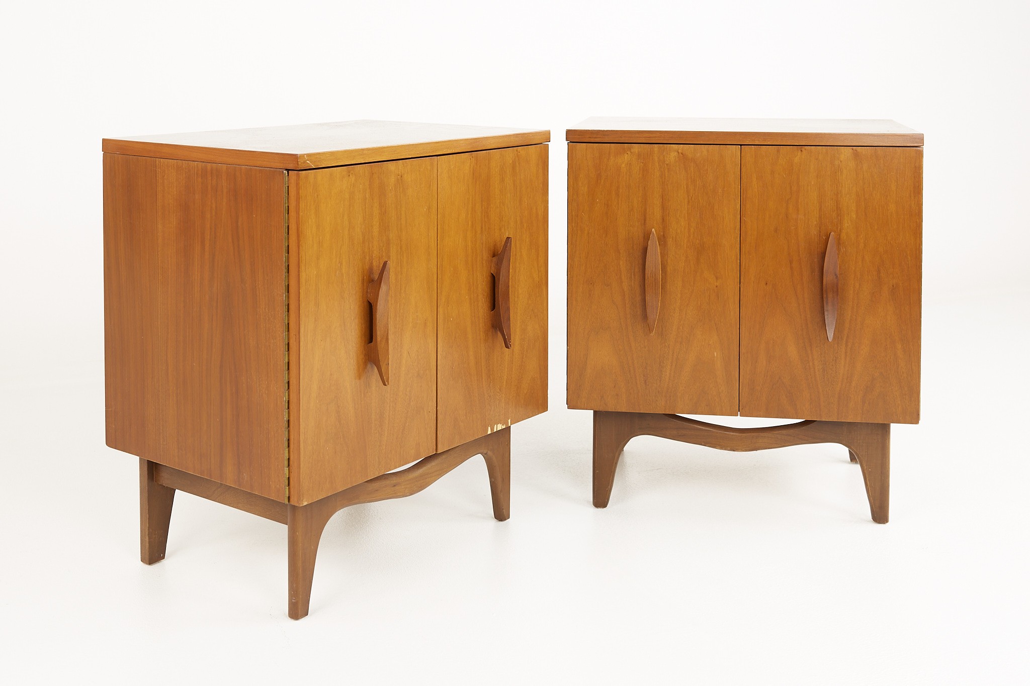 Albert Parvin for American of Martinsville Mid Century Diamond Walnut Nightstands - A Pair