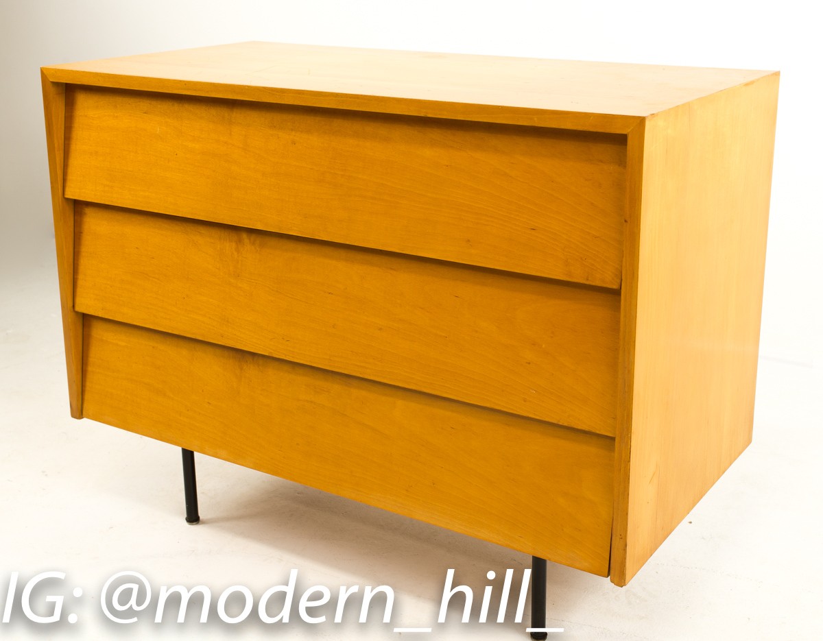 Early Florence Knoll Maple Chest Dresser with Metal Legs