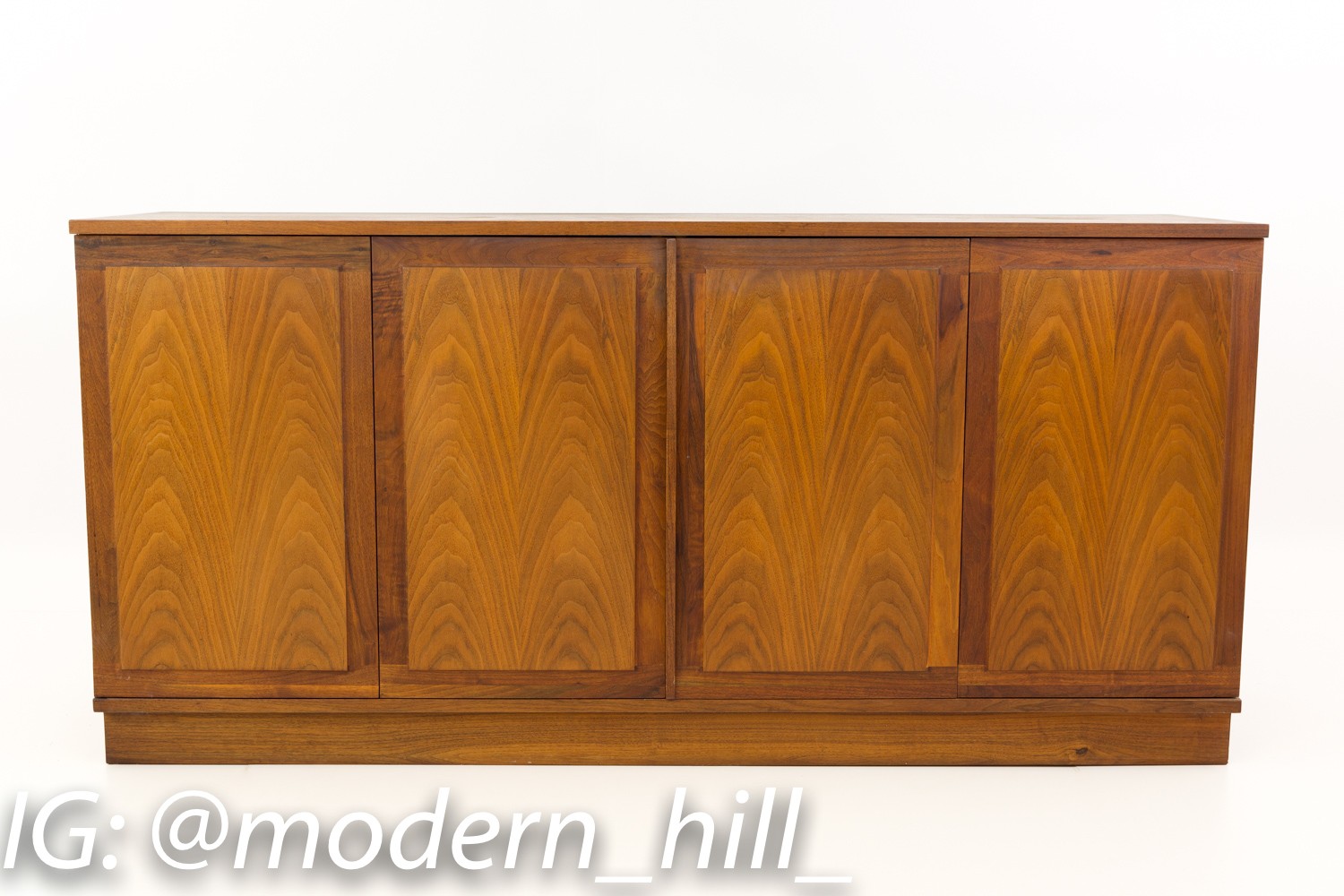 Merton Gershun for Dillingham Esprit Mid Century Sideboard Credenza and Hutch