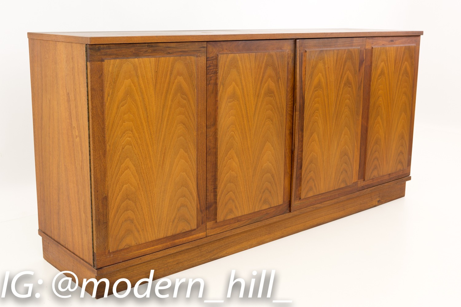 Merton Gershun for Dillingham Esprit Mid Century Sideboard Credenza and Hutch