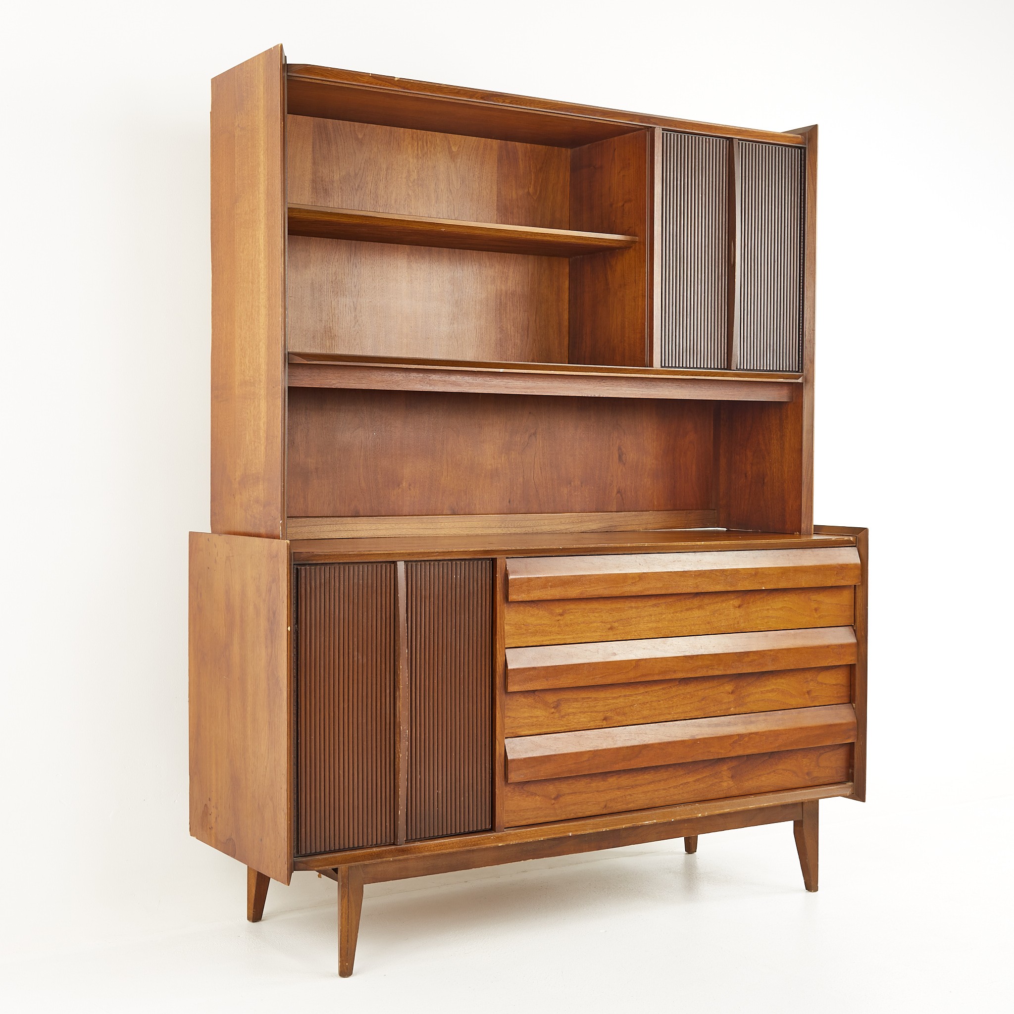 Lane First Edition Mid Century Buffet and Hutch