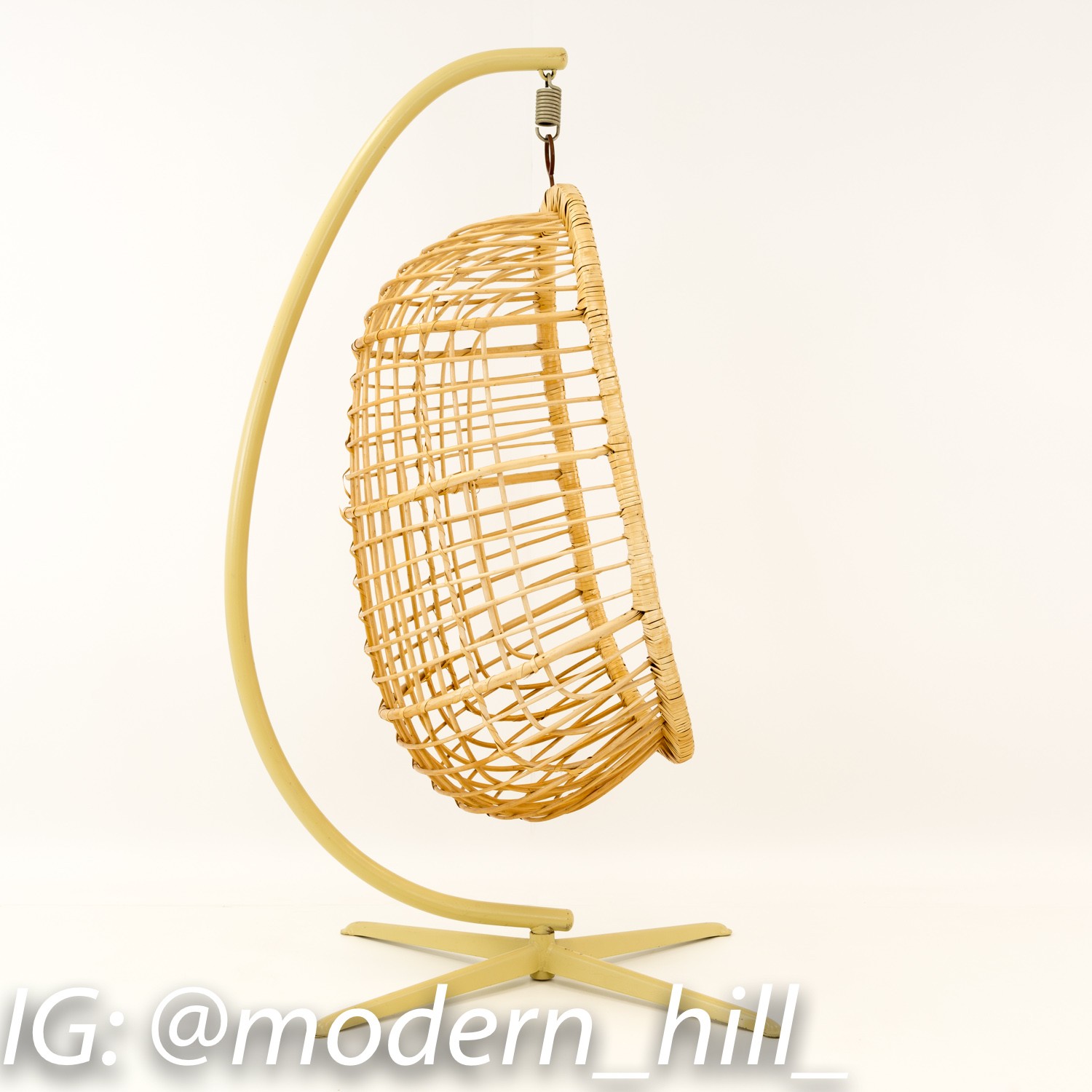 Mid Century Modern Rattan Hanging Pod Egg Swing Chair
