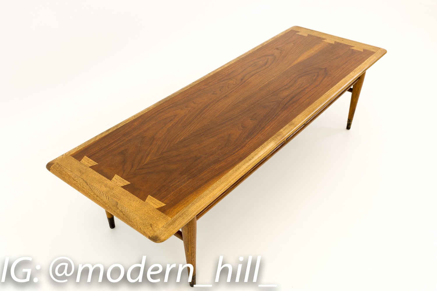 Lane Acclaim Mid Century Modern Coffee Table